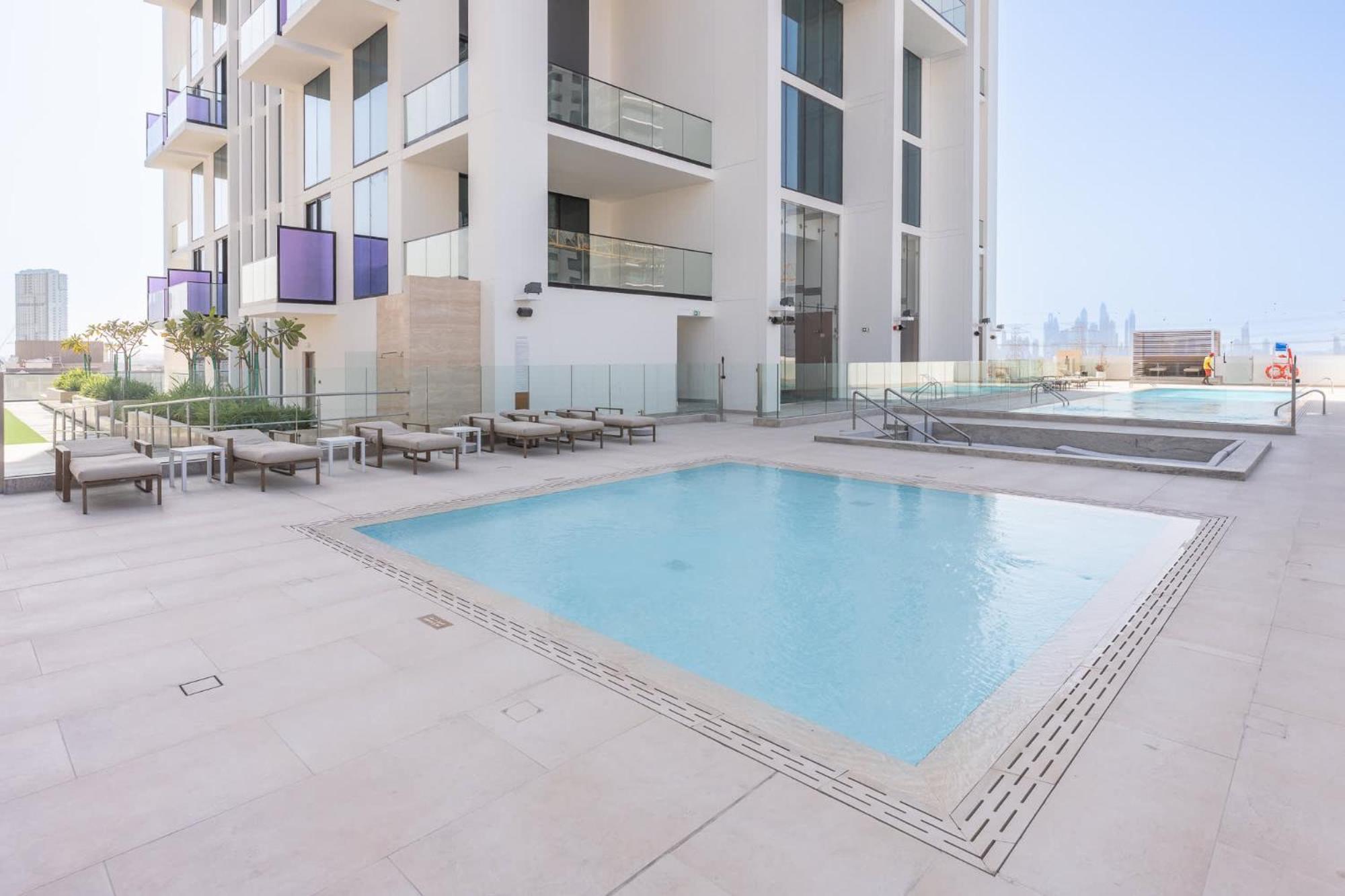 Gorgeous 1 Bedroom In Binghatti House And Sleeps 4