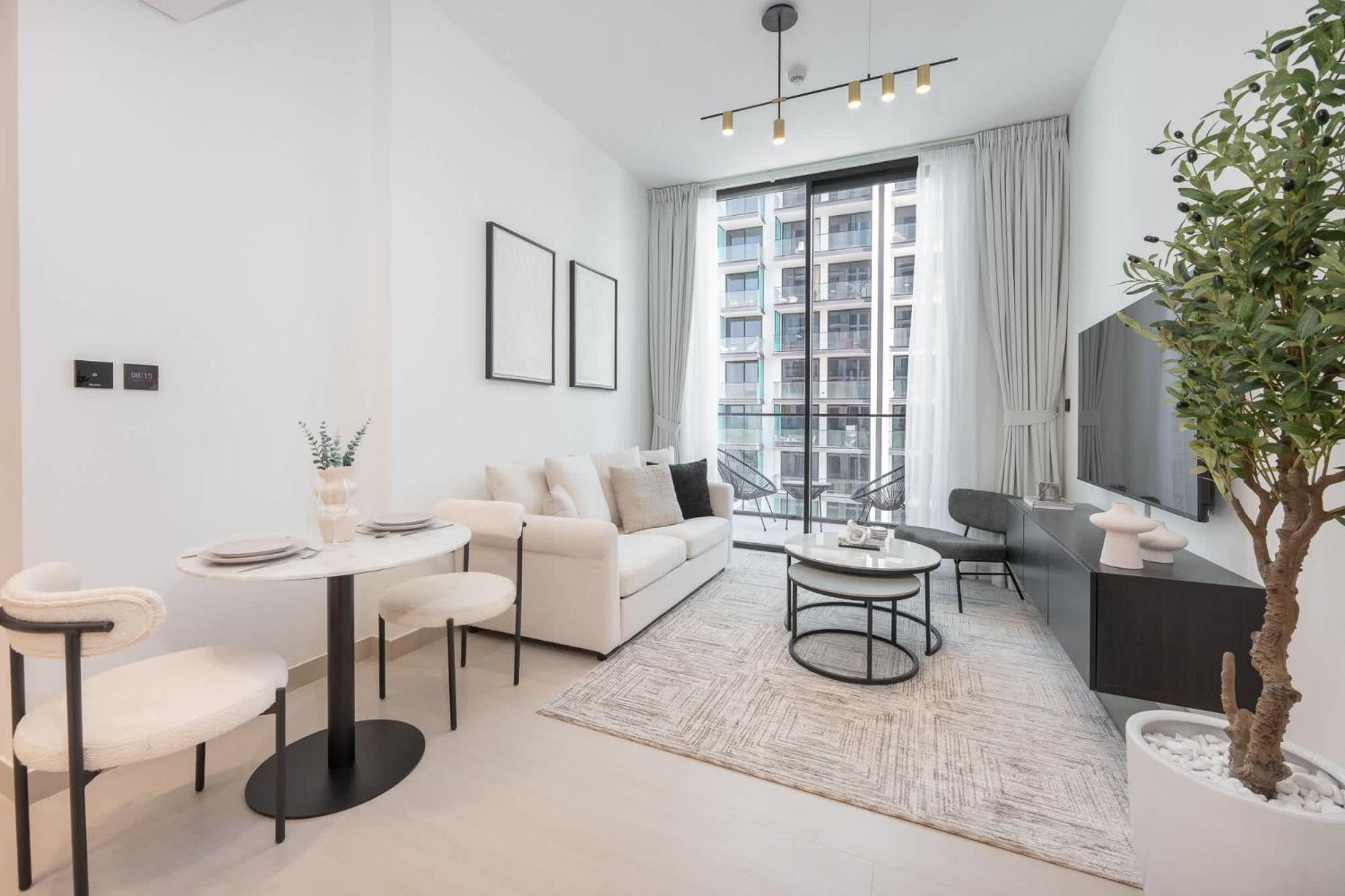 Gorgeous 1 Bedroom In Binghatti House And Sleeps 4 Apartment