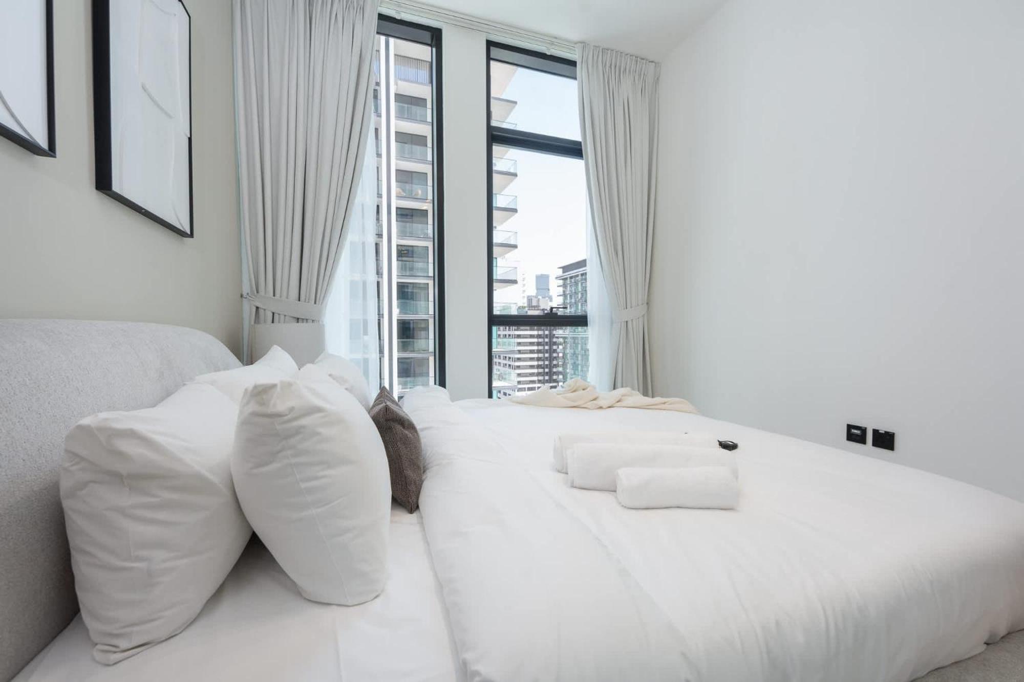 Gorgeous 1 Bedroom In Binghatti House And Sleeps 4 Apartment Dubai