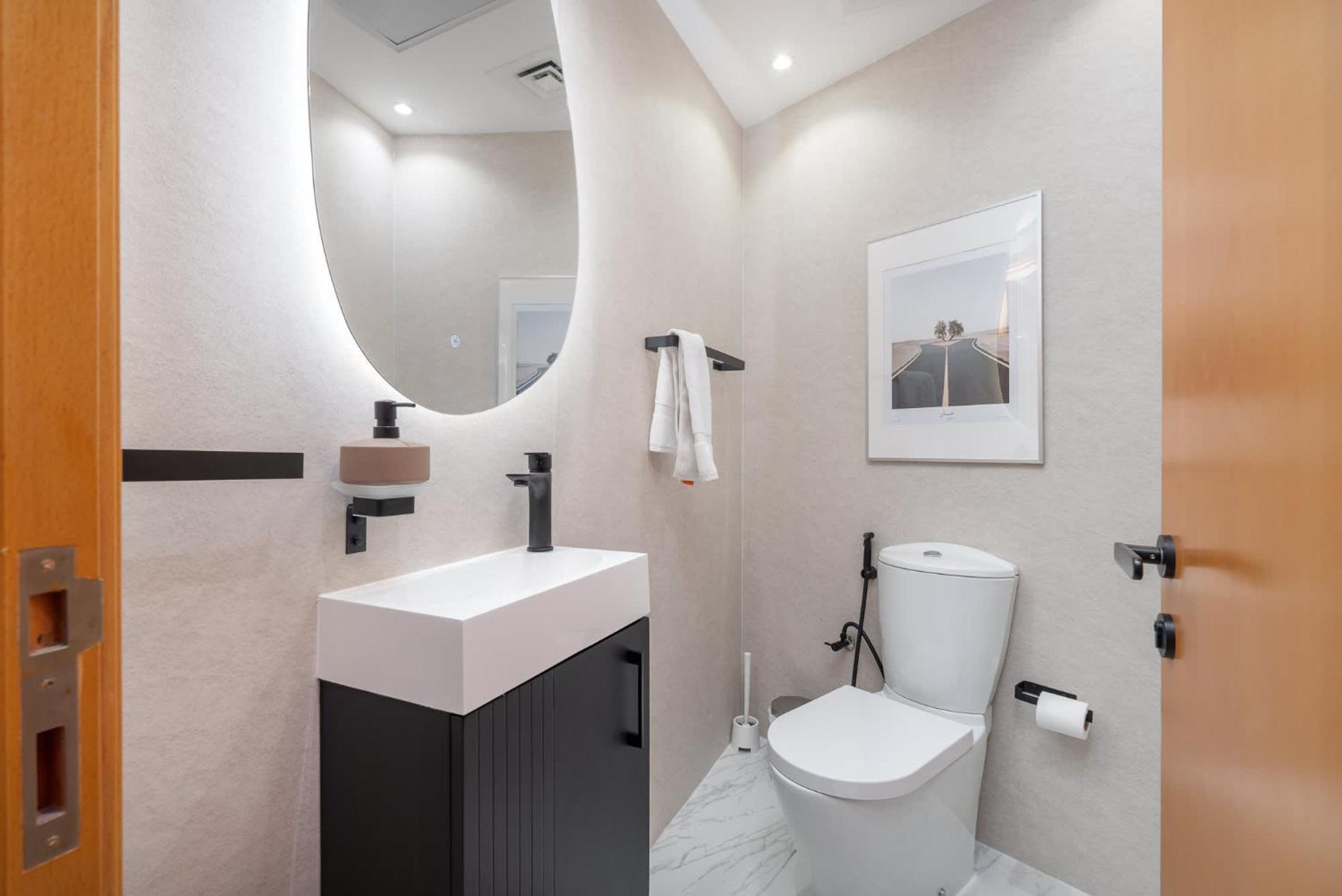 Apartment Cozy 3br With View In Marina! Dubai