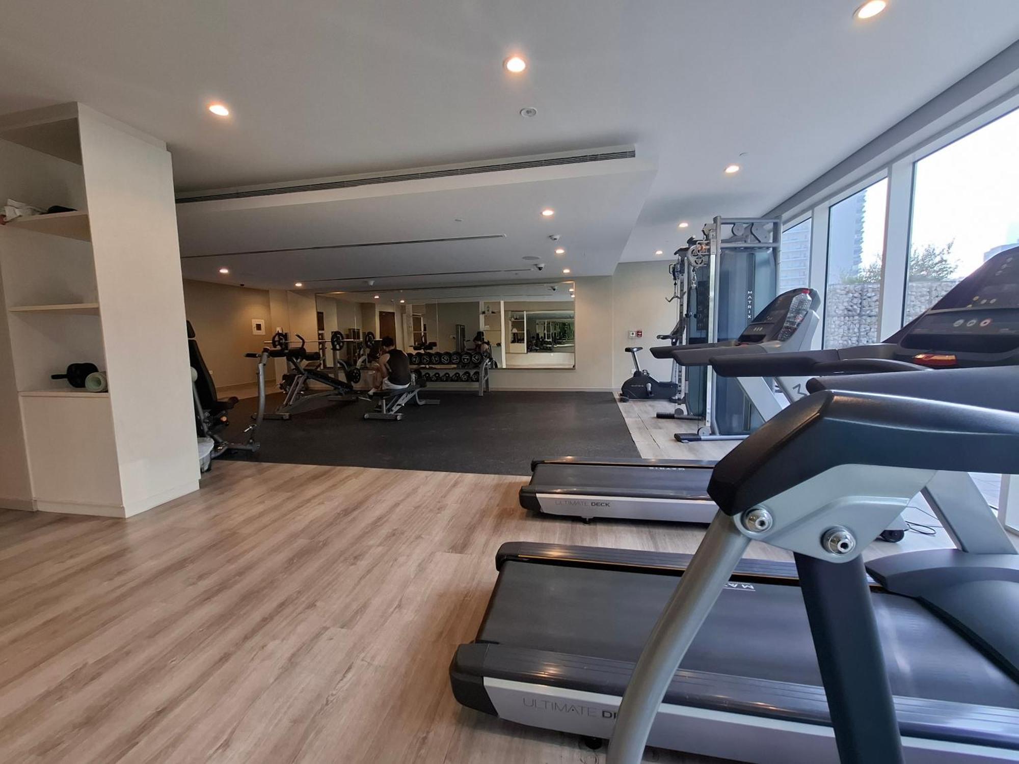 Apartment Stunning Burj View - Cozy 2br - 5 Min Mall