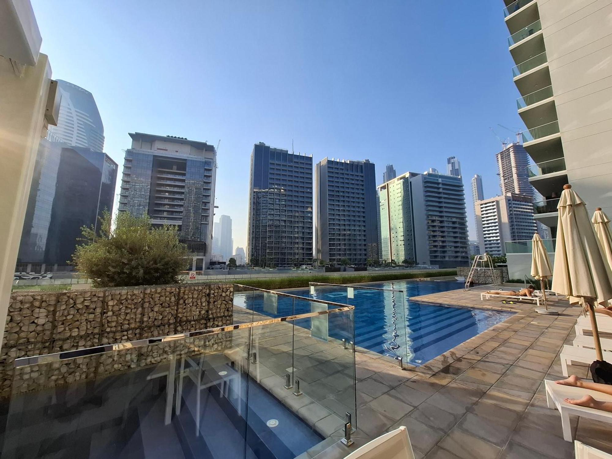 Stunning Burj View - Cozy 2br - 5 Min Mall * Dubai