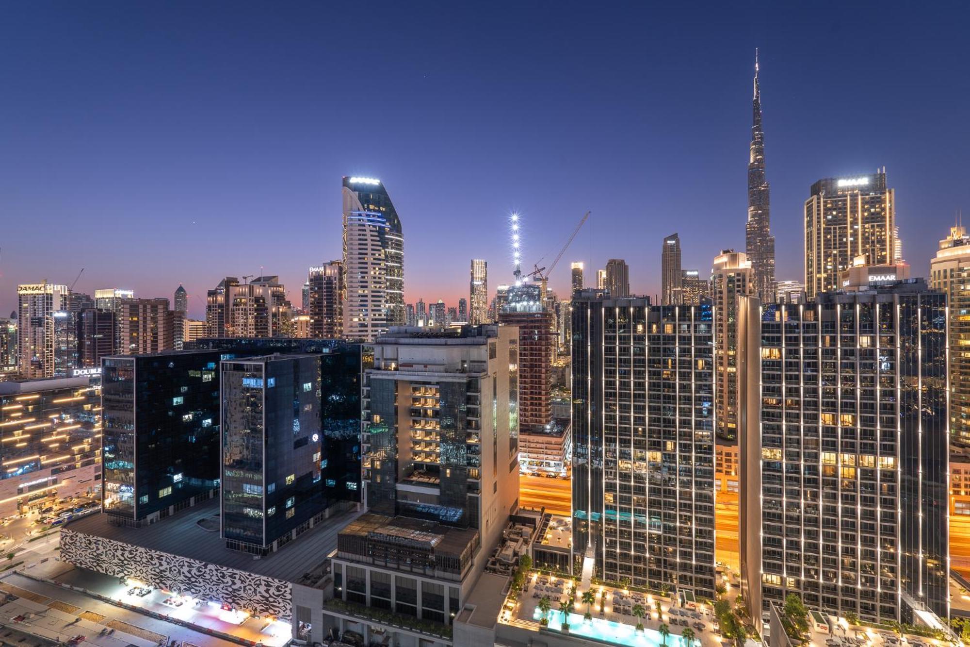 Stunning Burj View - Cozy 2br - 5 Min Mall Dubai