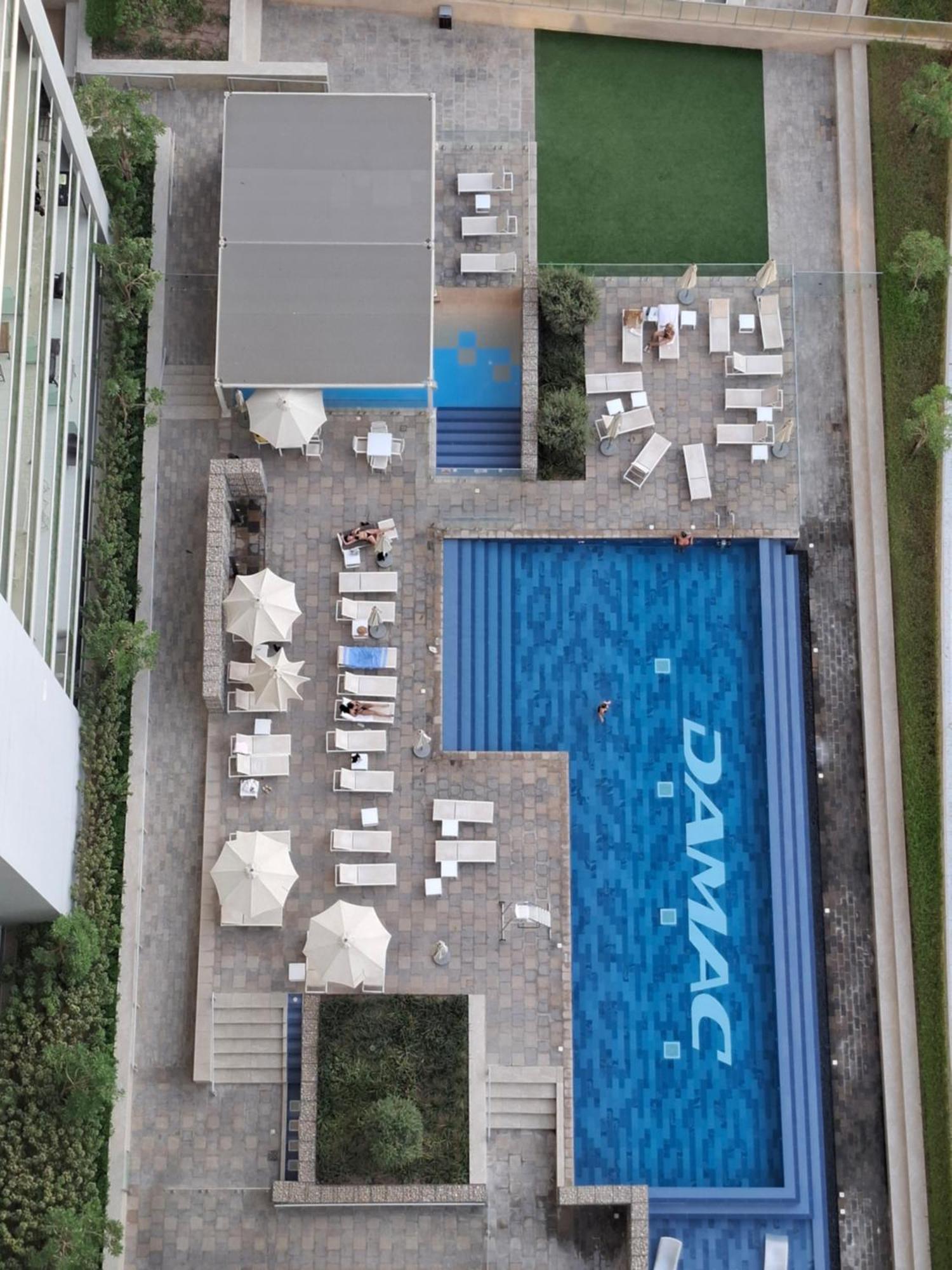 Stunning Burj View - Cozy 2br - 5 Min Mall Dubai