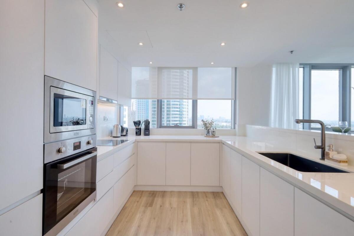 Luxury 3 Bed With Golf Course Views Dubai