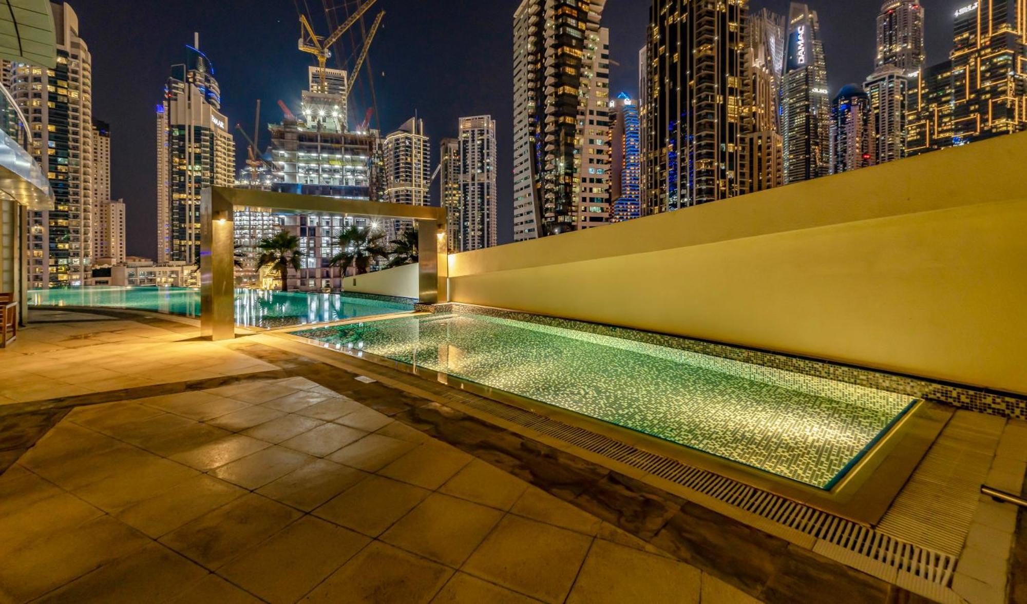 Usmans Brand New Duplex 5 Bedrooms Marina Trident Bayside 4 With 4 En-suite Washrooms