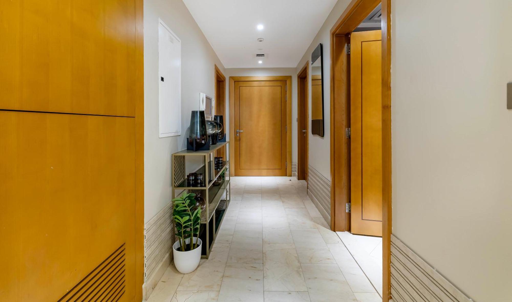 Usmans Brand New Duplex 5 Bedrooms Marina Trident Bayside 4 With 4 En-suite Washrooms Apartment Dubai