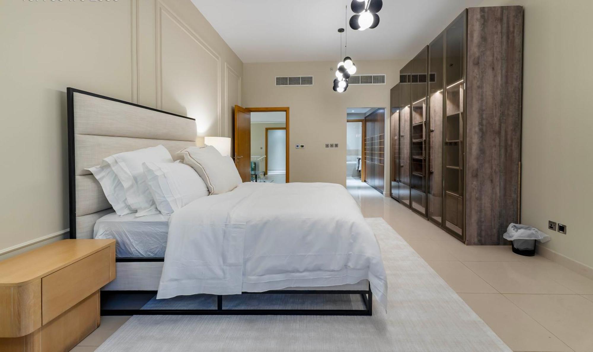 Usmans Brand New Duplex 5 Bedrooms Marina Trident Bayside 4 With 4 En-suite Washrooms * Dubai