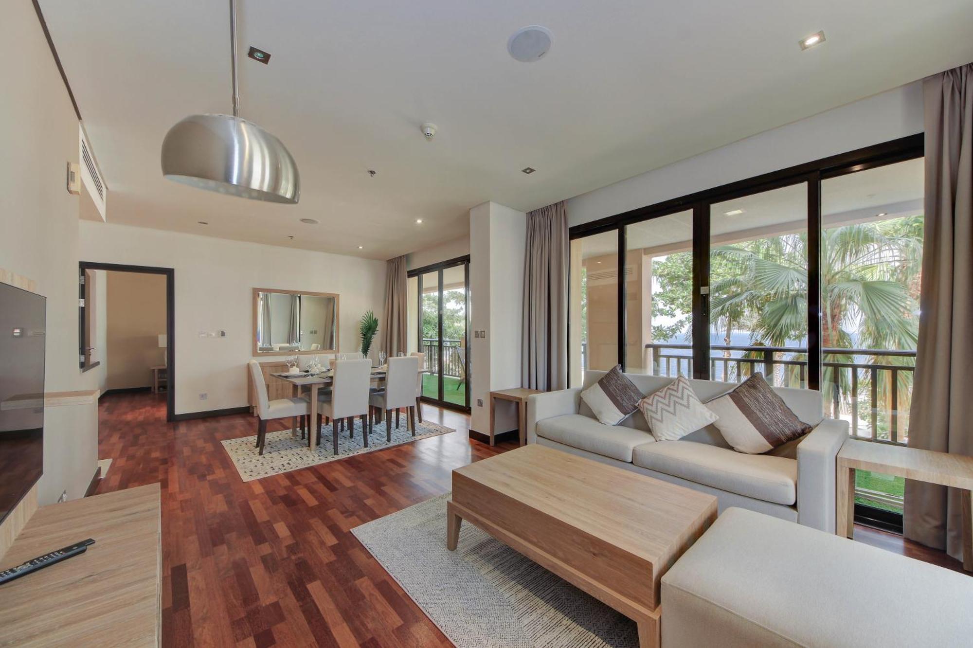 Luxe Getaways Royal Amwaj Palm Jumeirah *