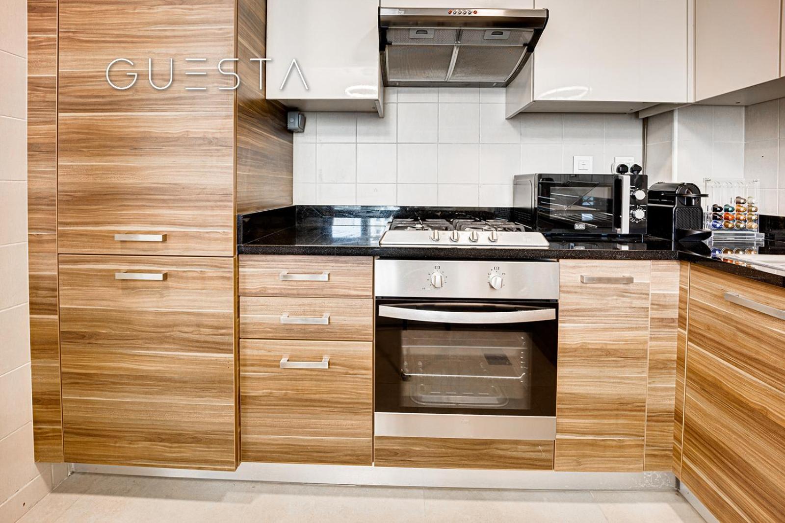 Sparkle Tower, Marina Apartment *