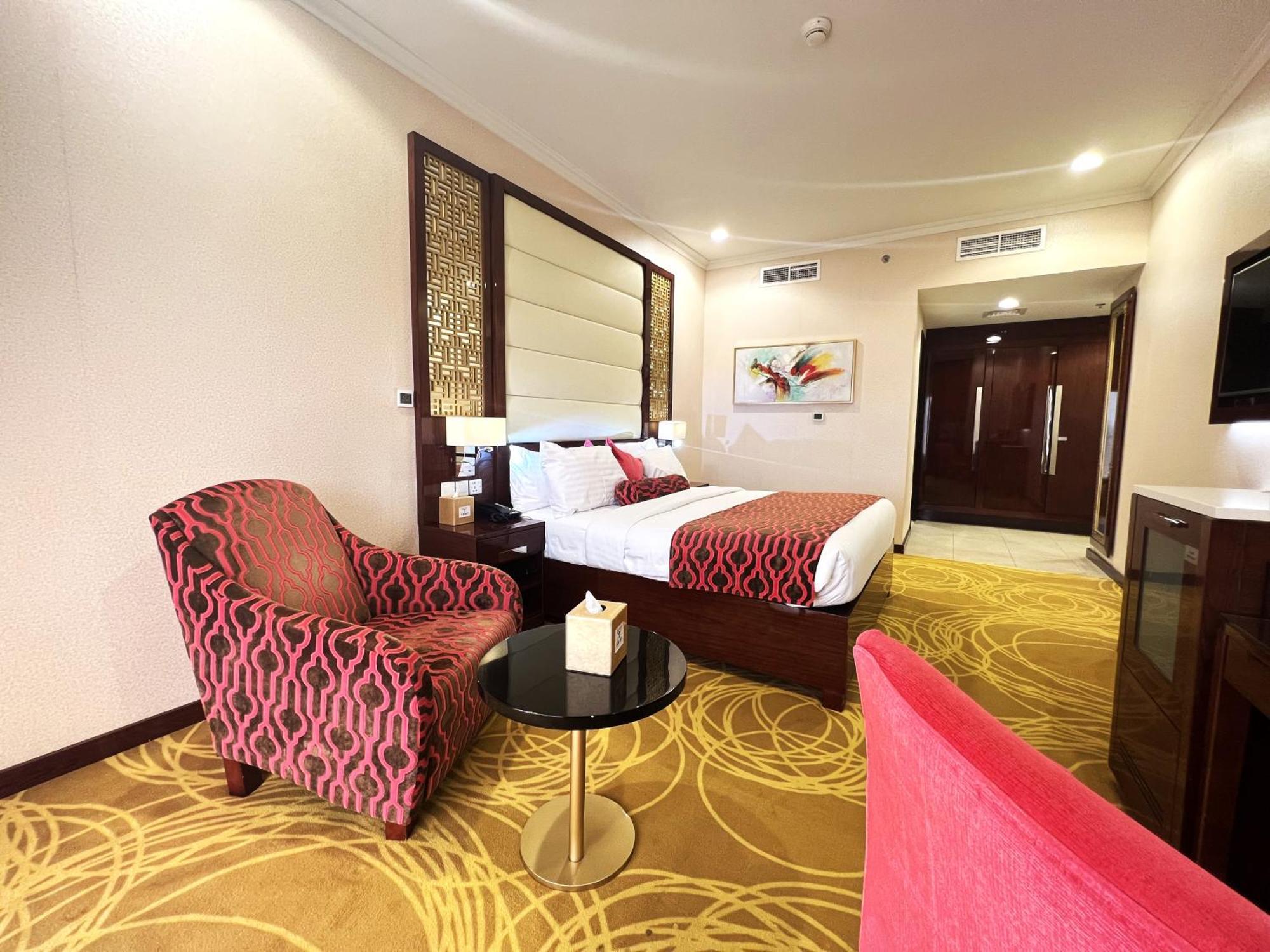 Pulse Al Jaddaf Otel 4*