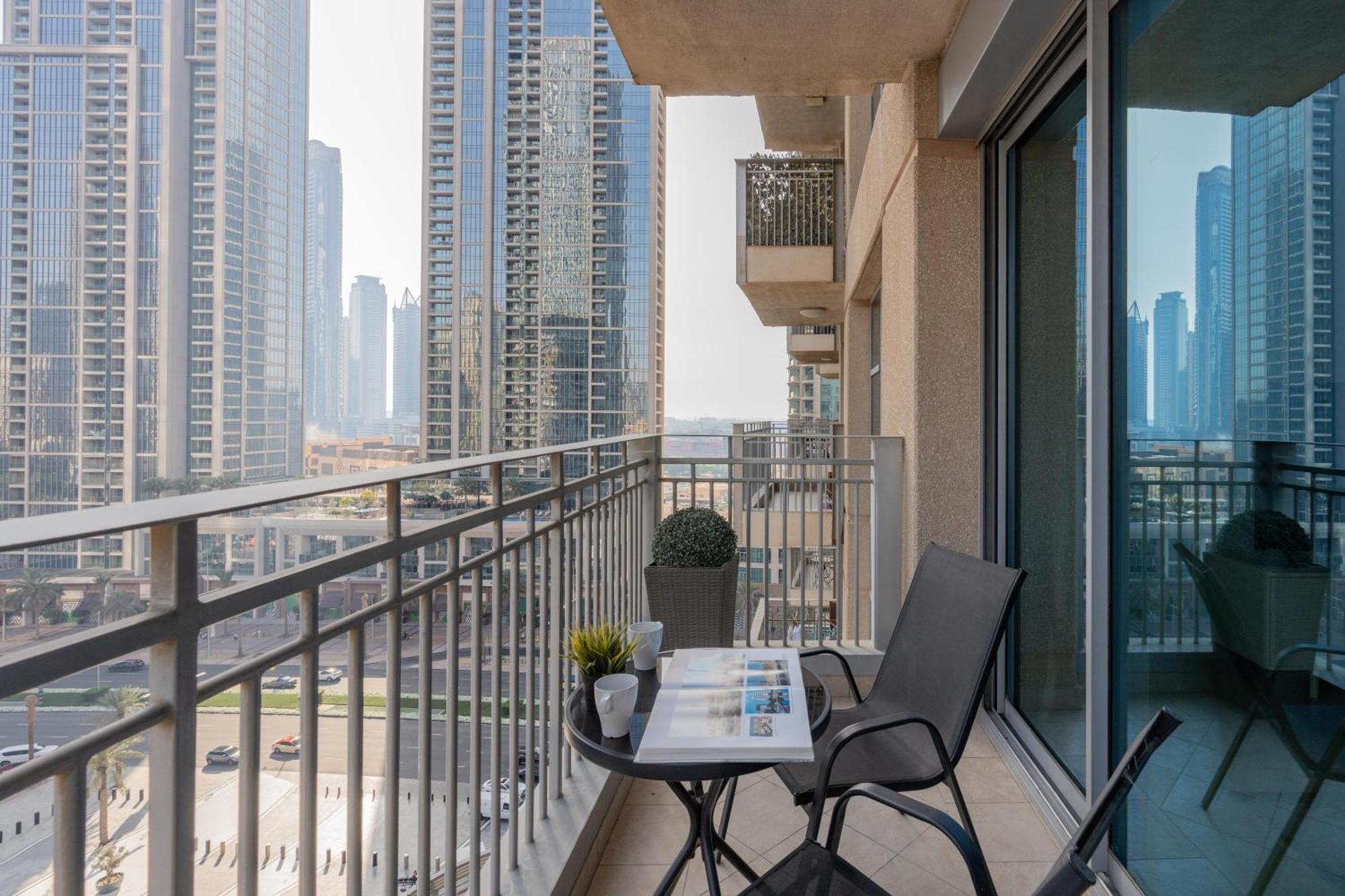 Ultimate 2 Bedroom Next To Burj Khalifa With Opera With Fountain Views *