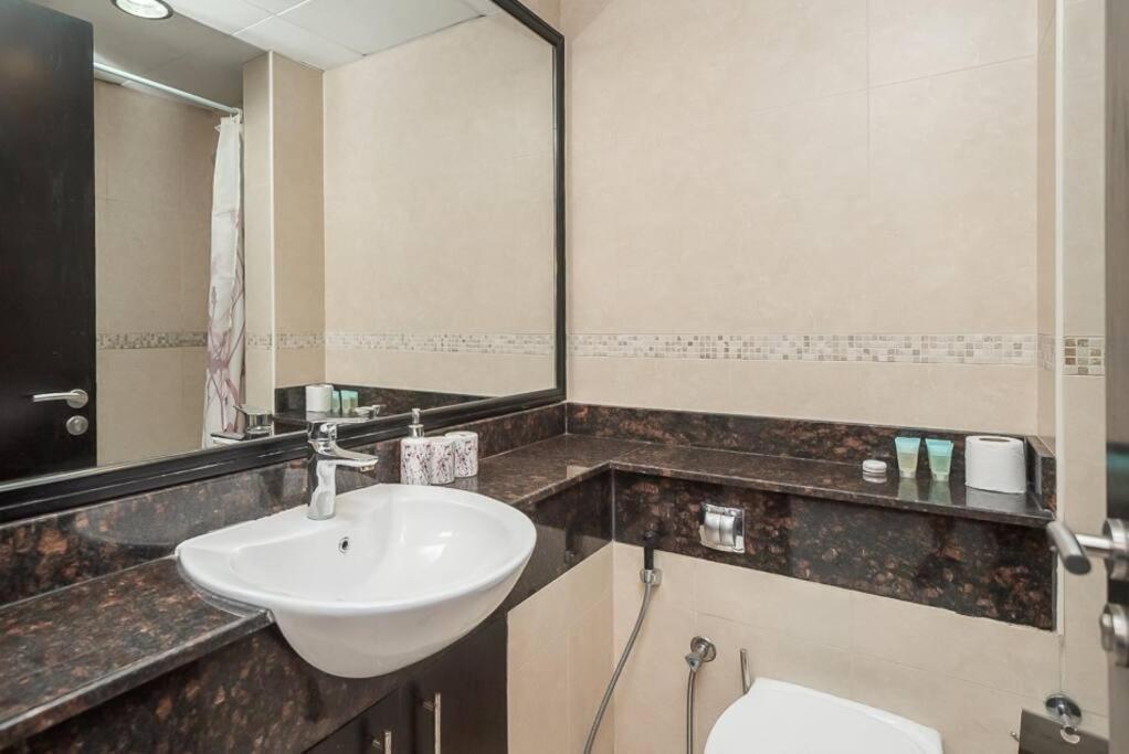 Stonetree - Furnished In Family-friendly Community