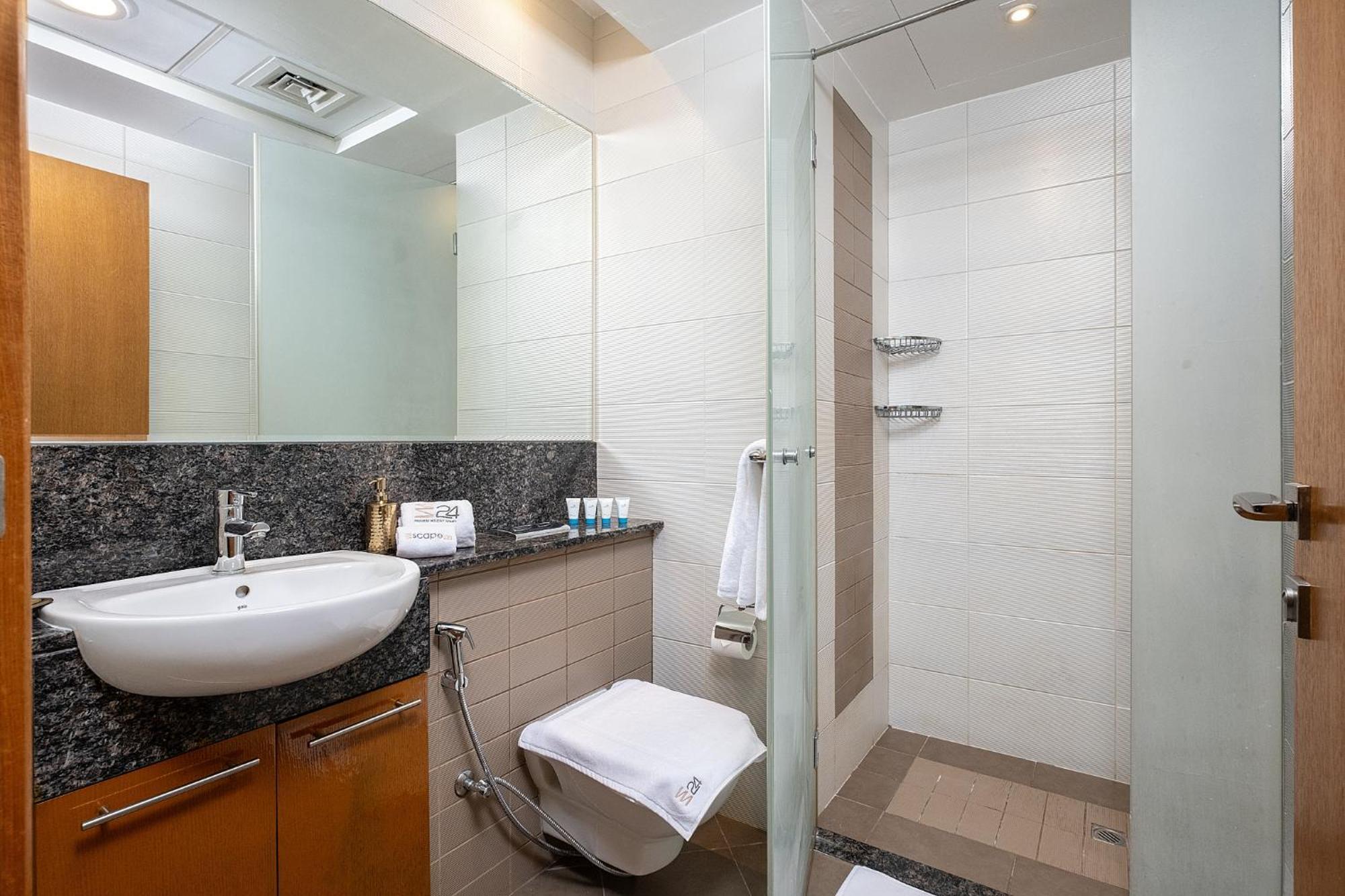 Escape 24 Homes - Bay Square - Business Bay Daire Dubai