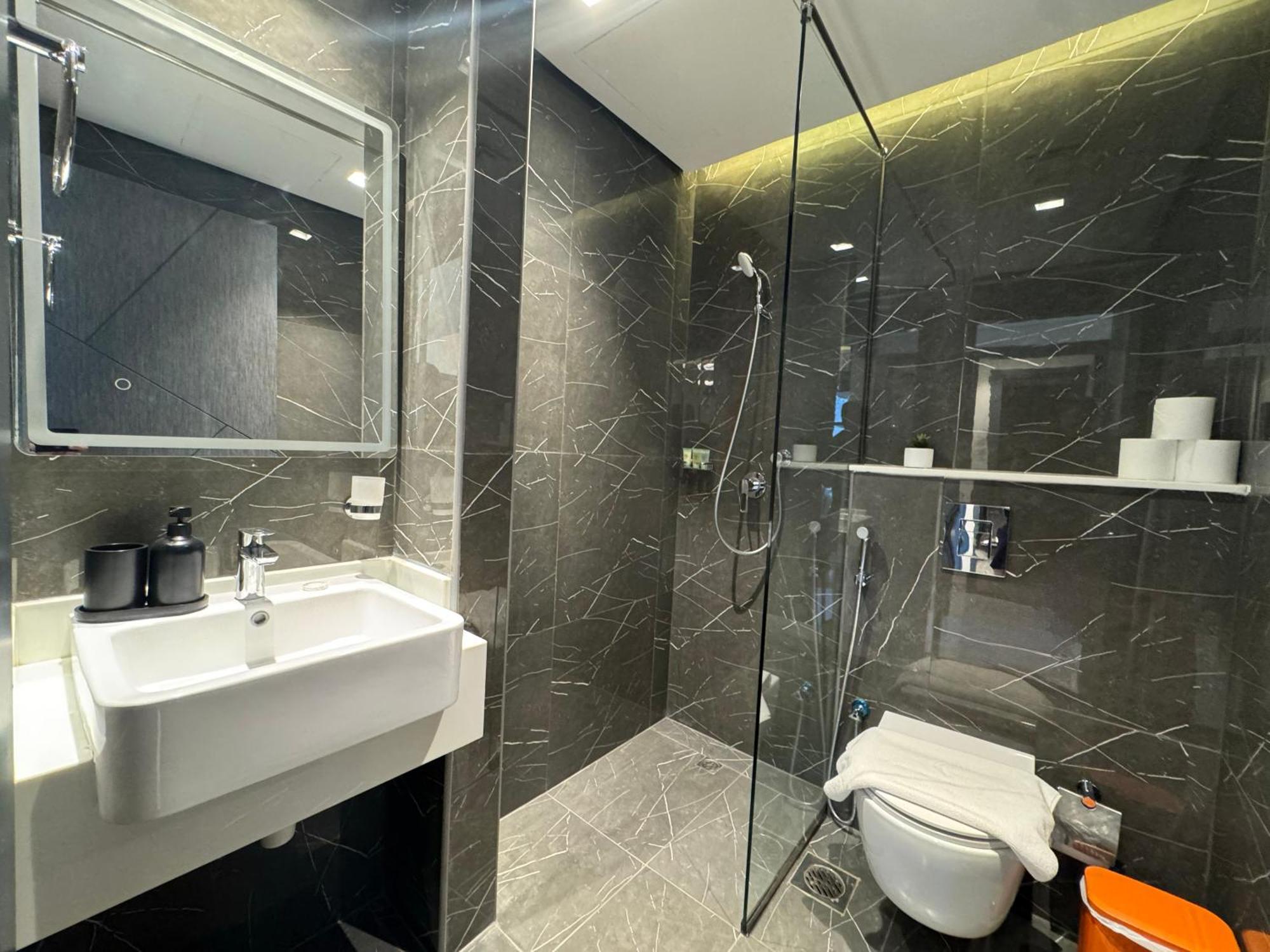 Great Magnificent Brand New With Private Pool Apartment Dubai