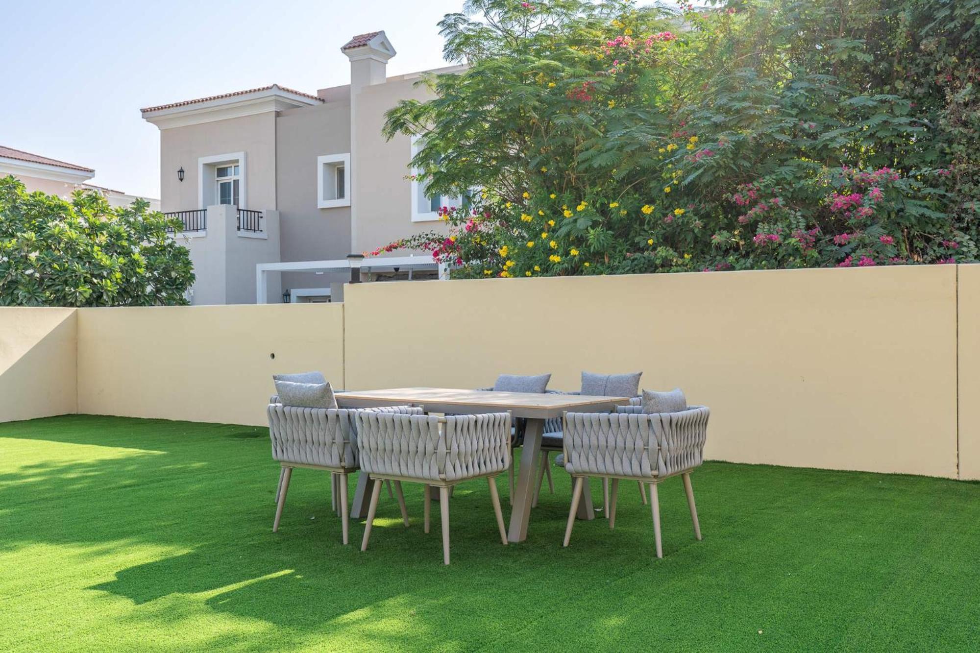 Luxury 4br Villa-al Reem 3-perfect Family Getaway Villa