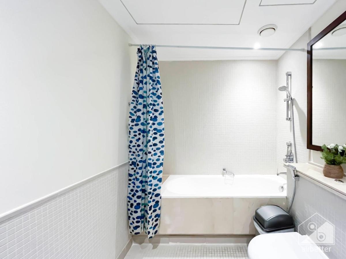 Apartment Luxury 2b With Full Marina Views - Delphine