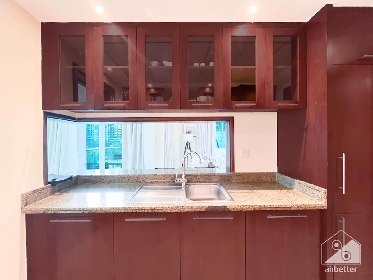 Apartment Luxury 2b With Full Marina Views - Delphine