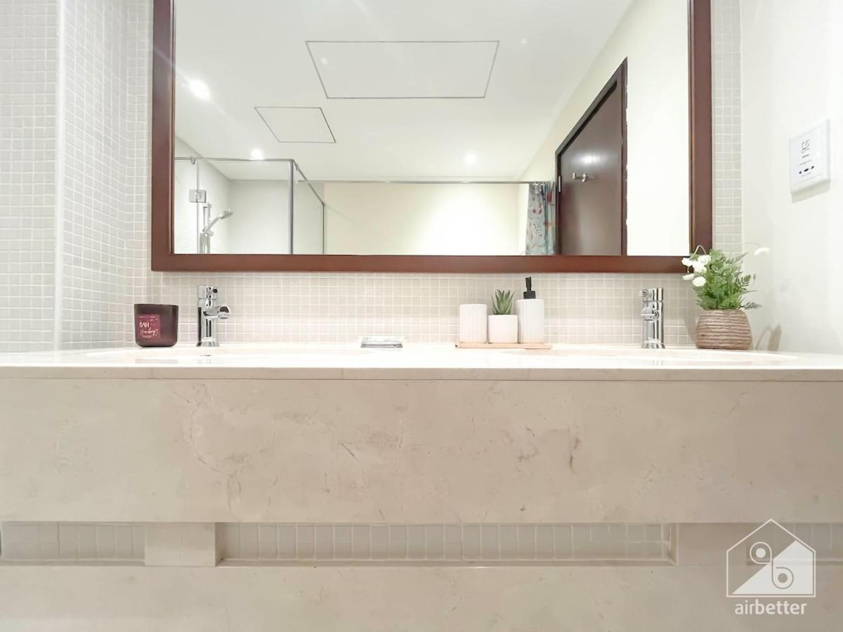 Luxury 2b With Full Marina Views - Delphine Apartment *