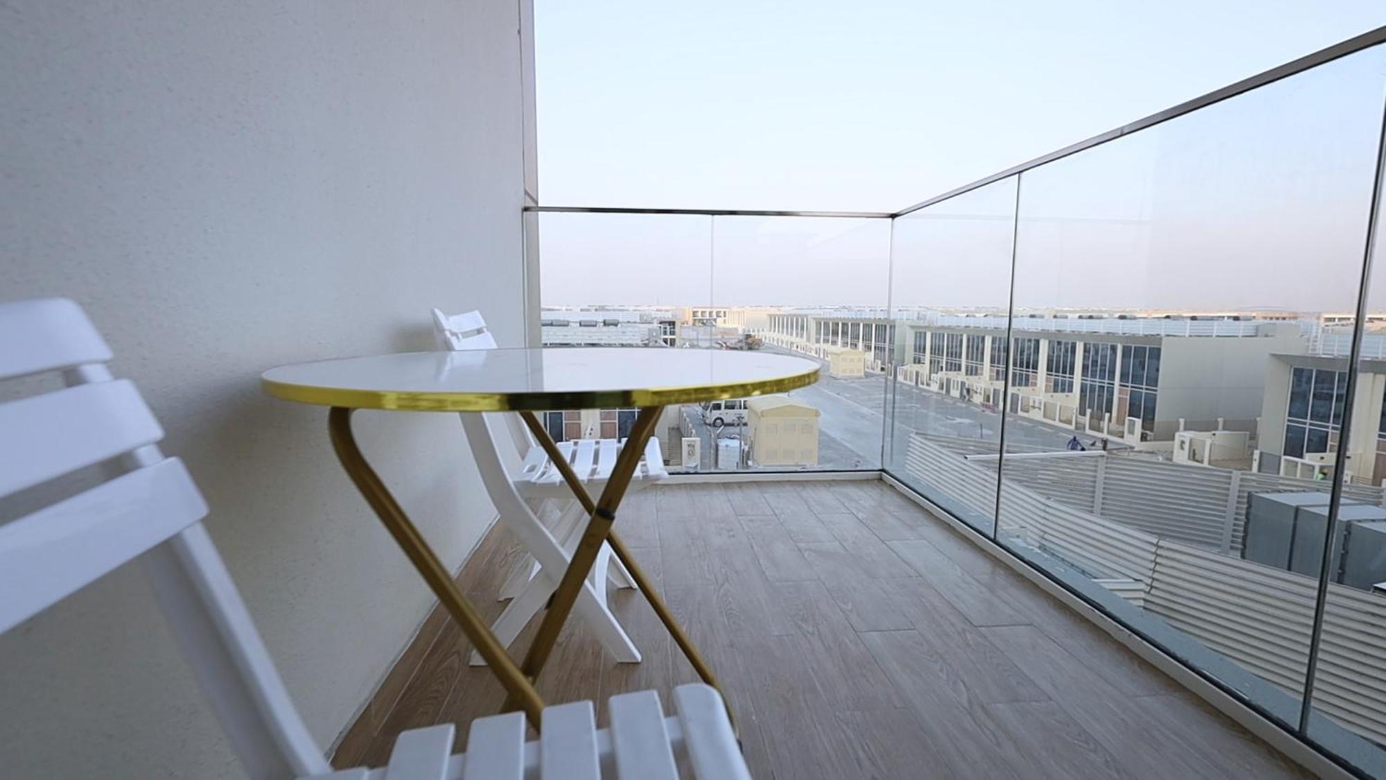 2 Bedroom Elegant In Dubailand *