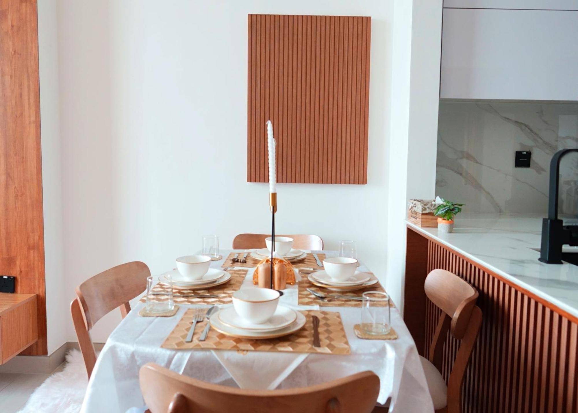 Modern Chic 1 Bhk In Binghatti House Apartment *