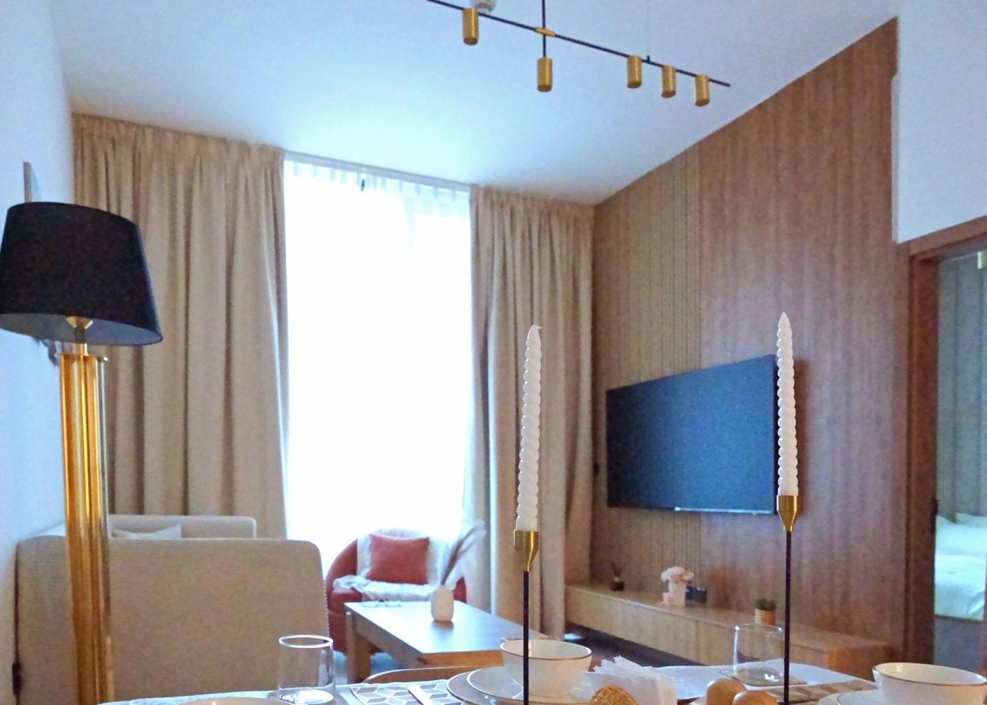 Modern Chic 1 Bhk In Binghatti House Apartment