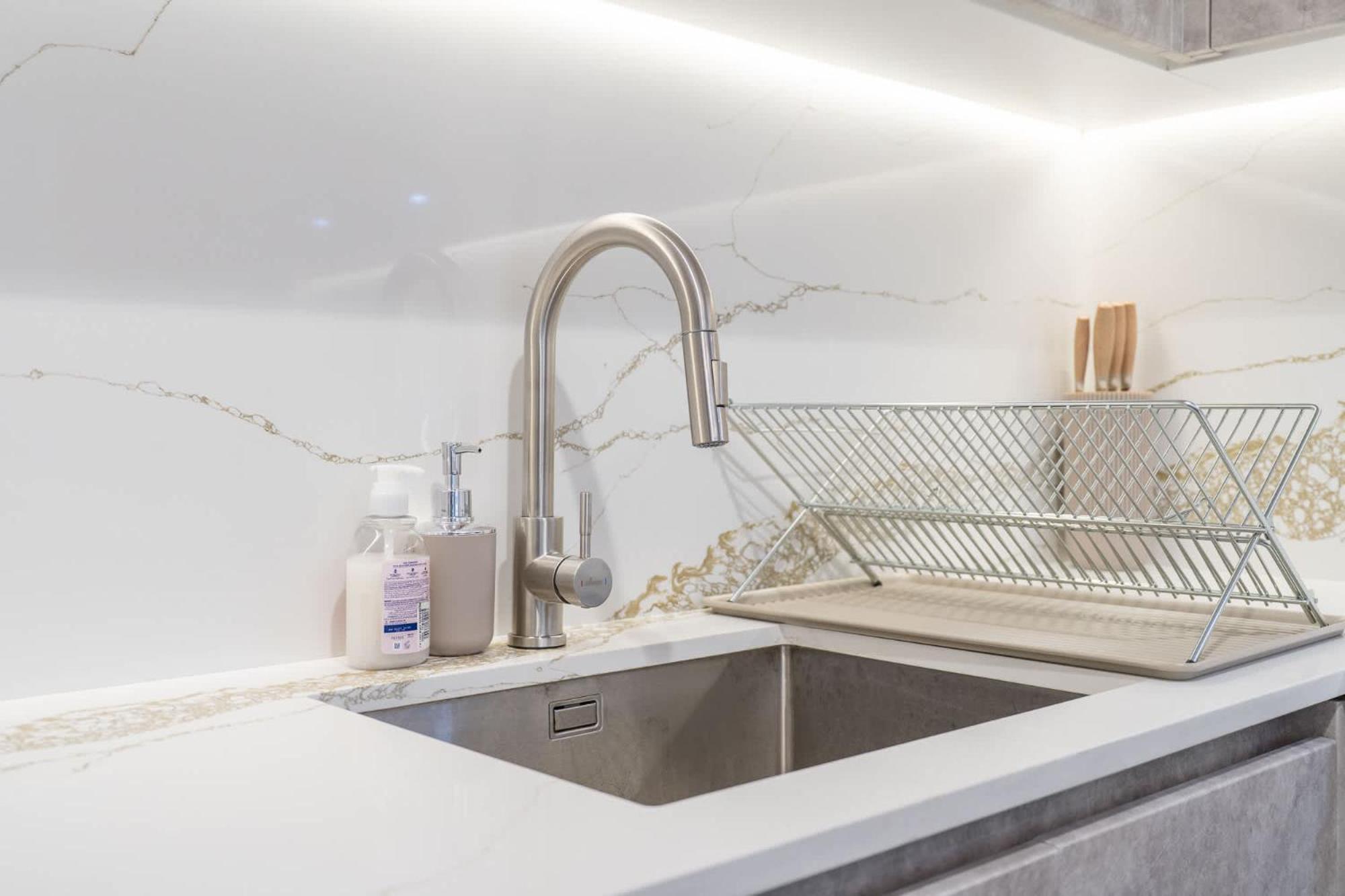 Apartment Tranquil For 2 In Discovery Gardens!