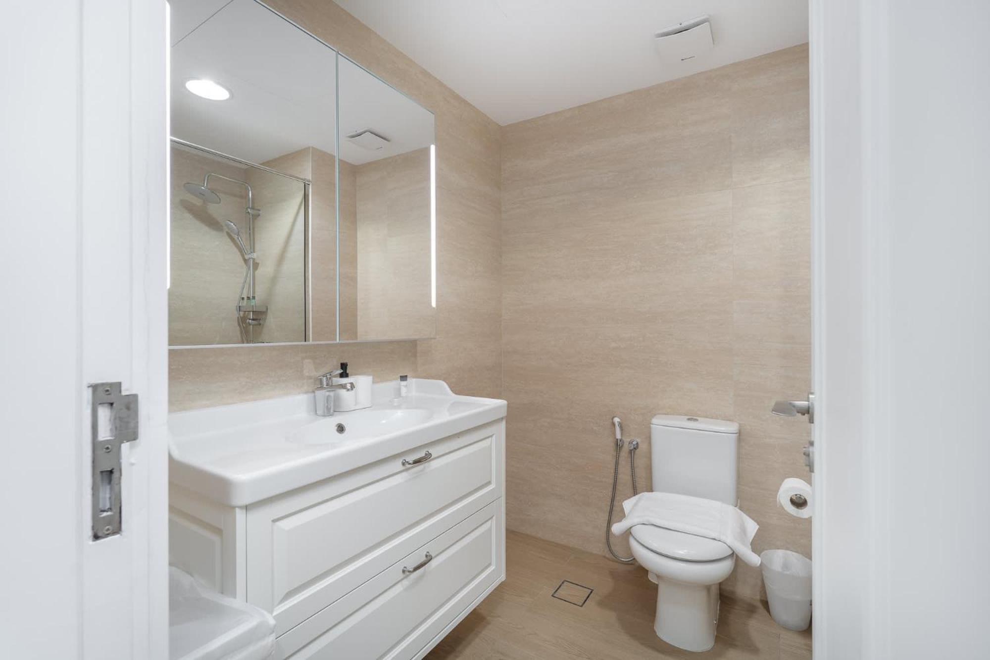 Tranquil For 2 In Discovery Gardens! * Dubai