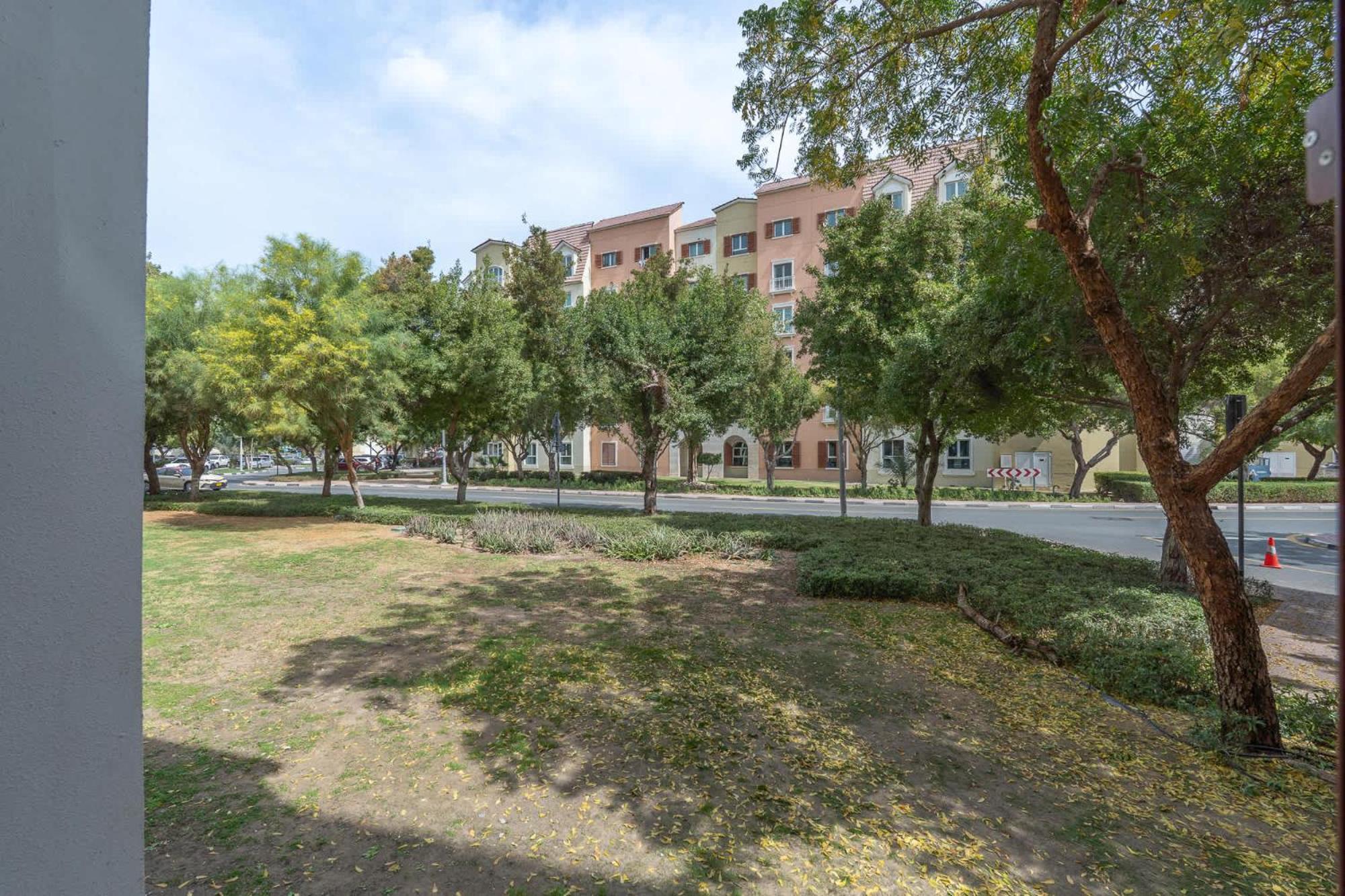 Apartment Tranquil For 2 In Discovery Gardens!