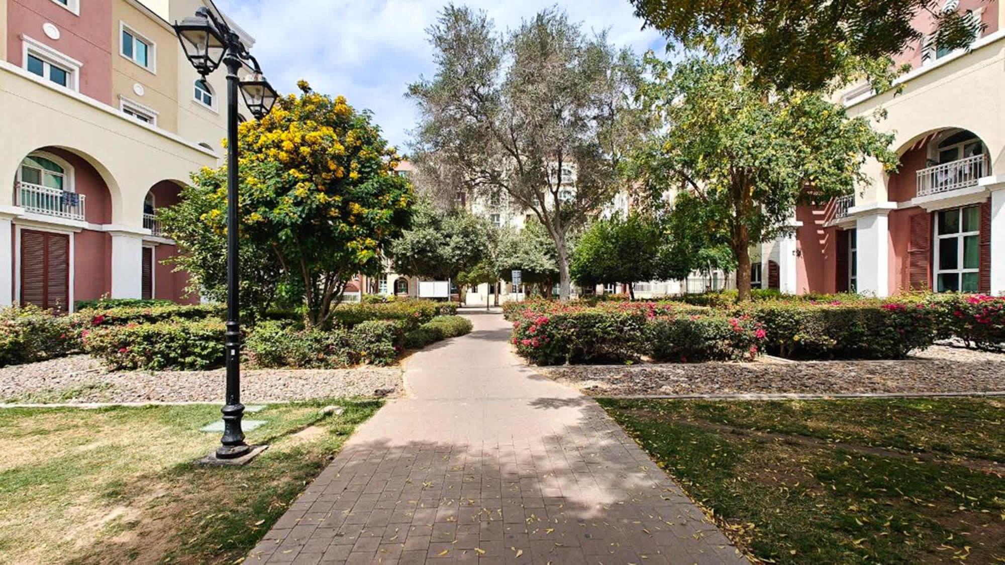 Tranquil For 2 In Discovery Gardens! Apartment Dubai