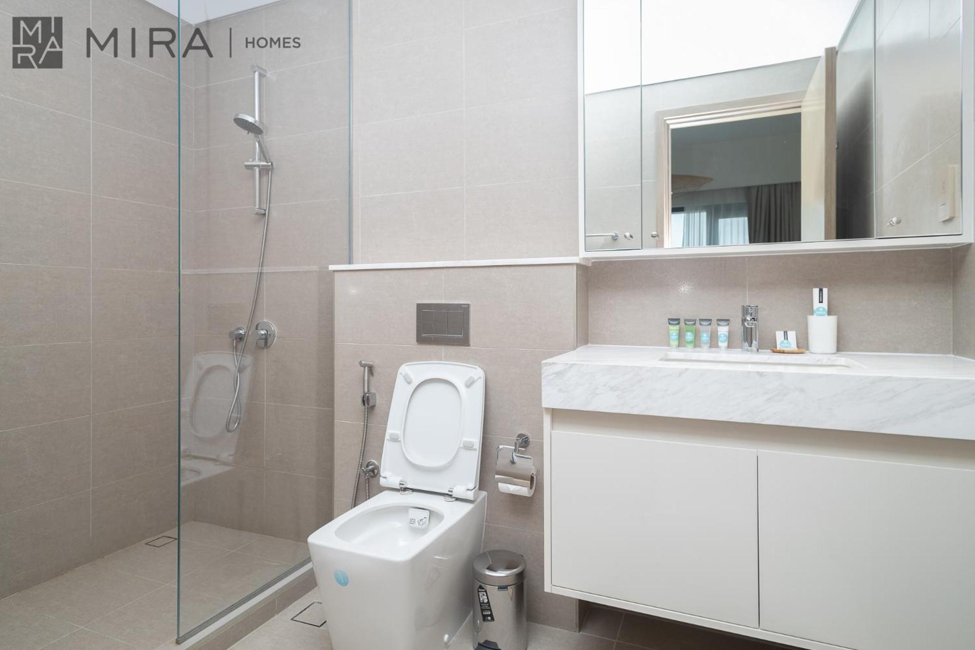 Mira Homes - Newly 2 Bedroom With Balcony In The Heart Of Close To Burj Khalifa Apartment *