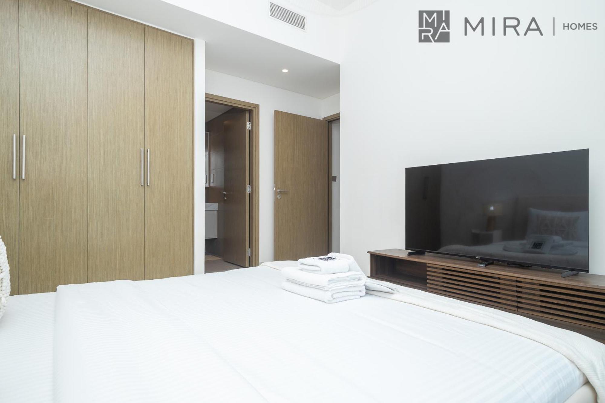 Mira Homes - Newly 2 Bedroom With Balcony In The Heart Of Close To Burj Khalifa Apartment