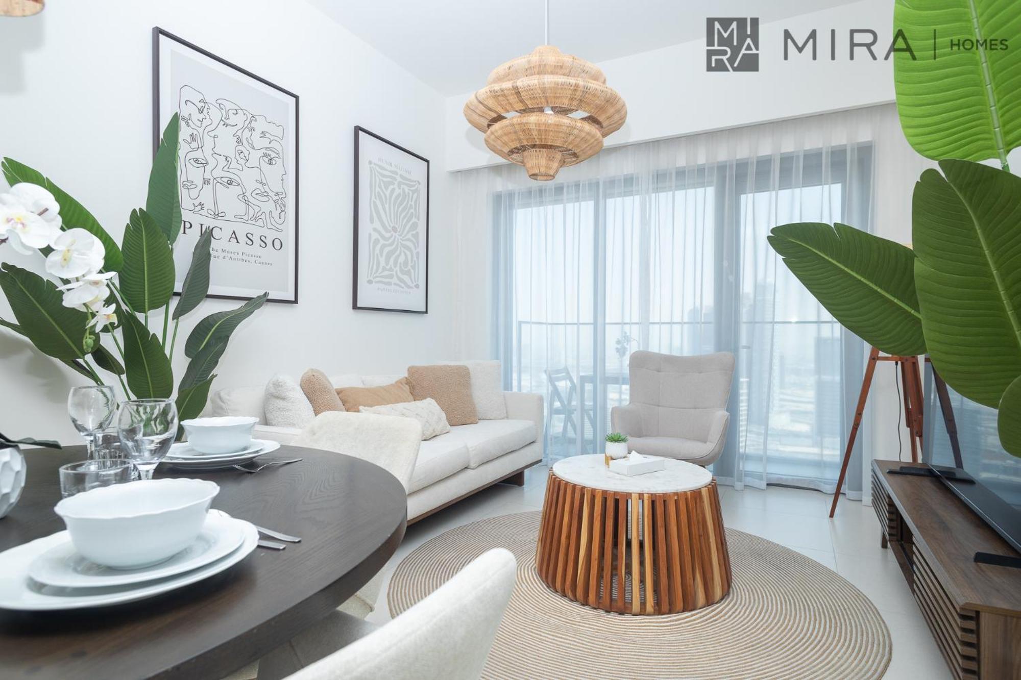 Mira Homes - Newly 2 Bedroom With Balcony In The Heart Of Close To Burj Khalifa * Dubai