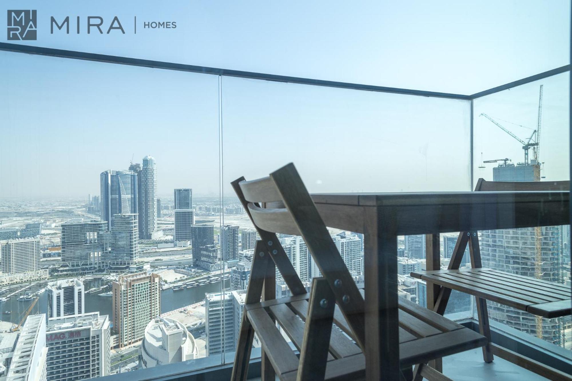 Apartment Mira Homes - Newly 2 Bedroom With Balcony In The Heart Of Close To Burj Khalifa *
