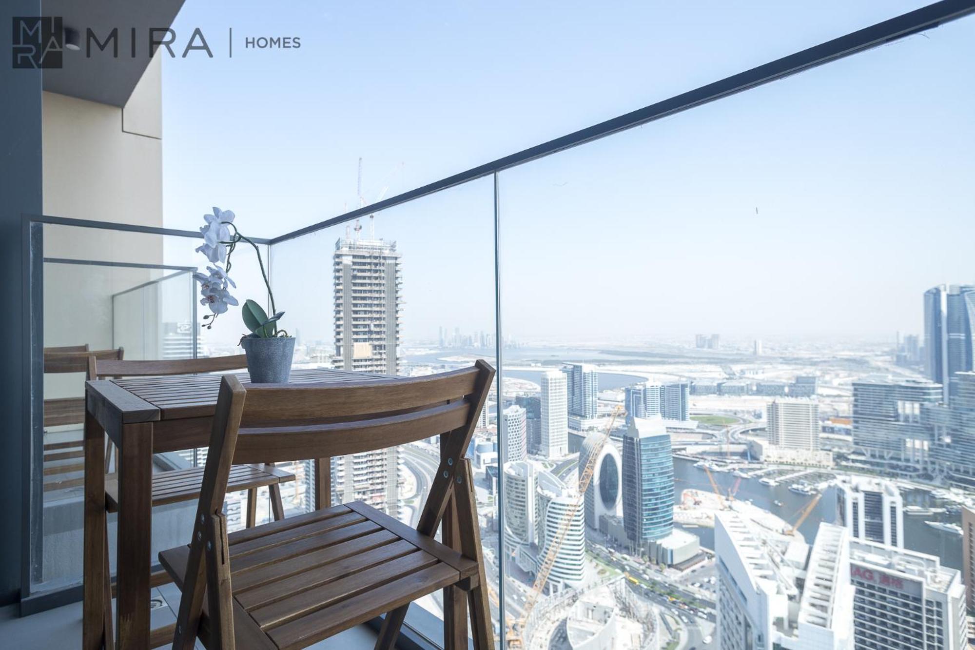 Apartment Mira Homes - Newly 2 Bedroom With Balcony In The Heart Of Close To Burj Khalifa *