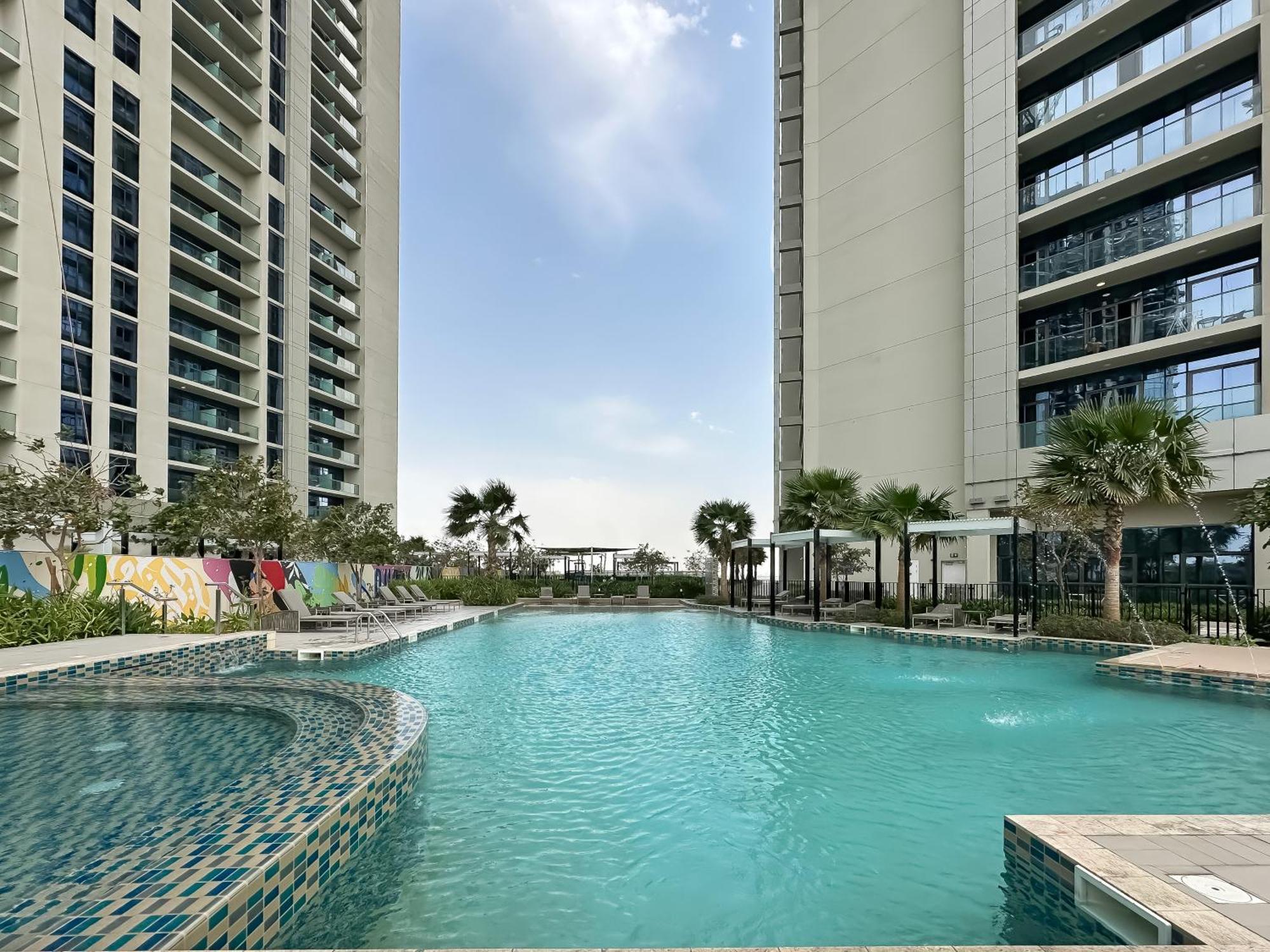Trophy-twilight Edge 55th Floor W Lush Lagoon Pool Apartamento *