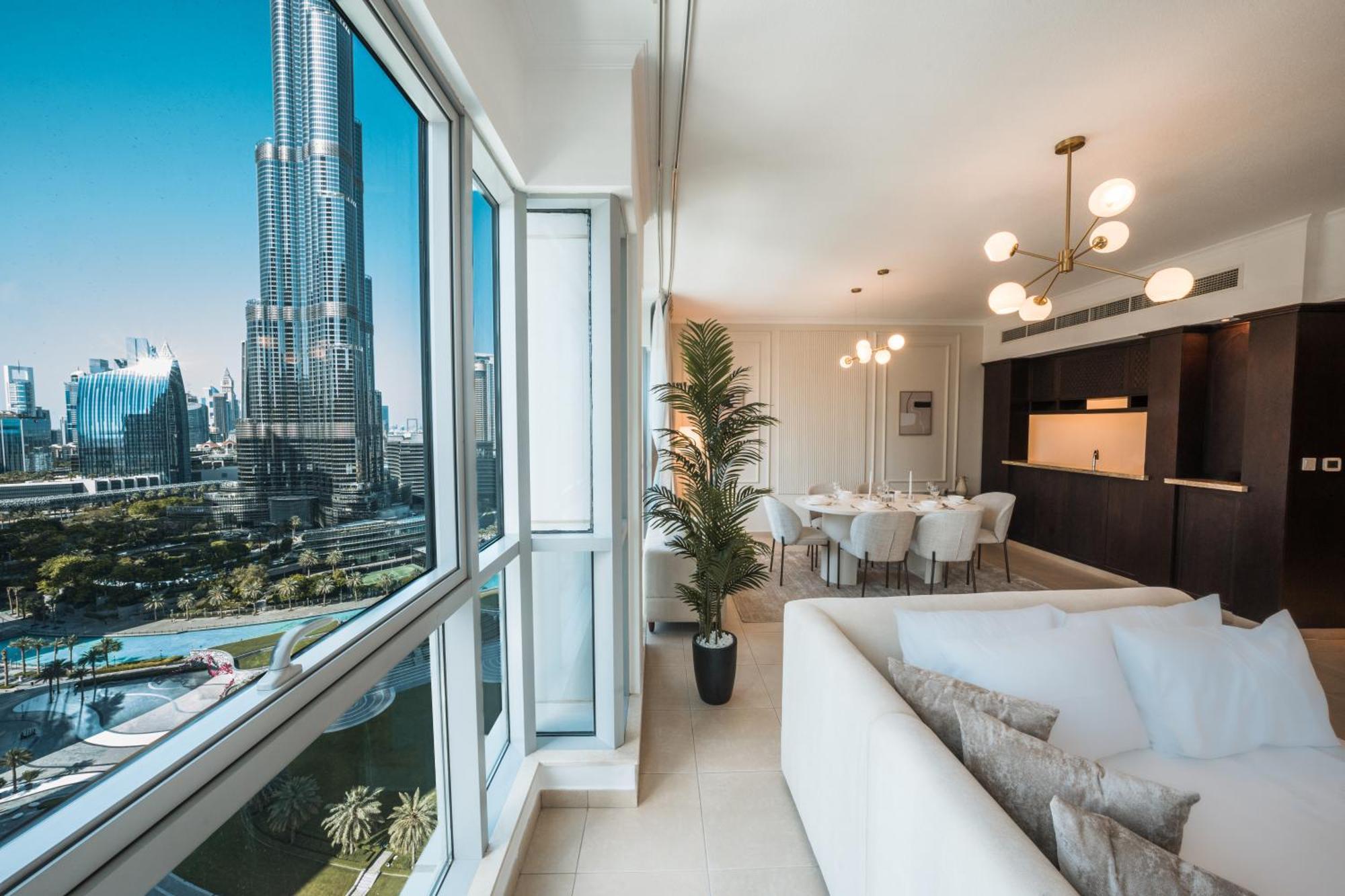 Location In Downtown Apartment *
