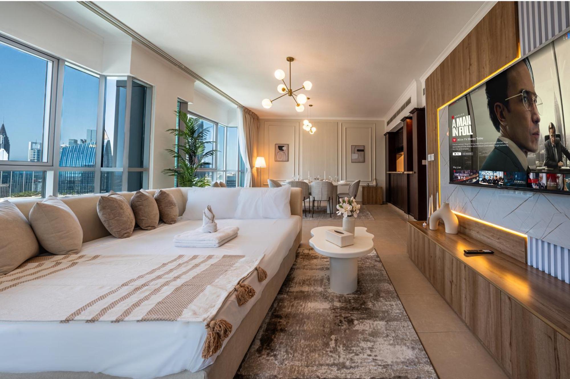 Location In Downtown Apartment *