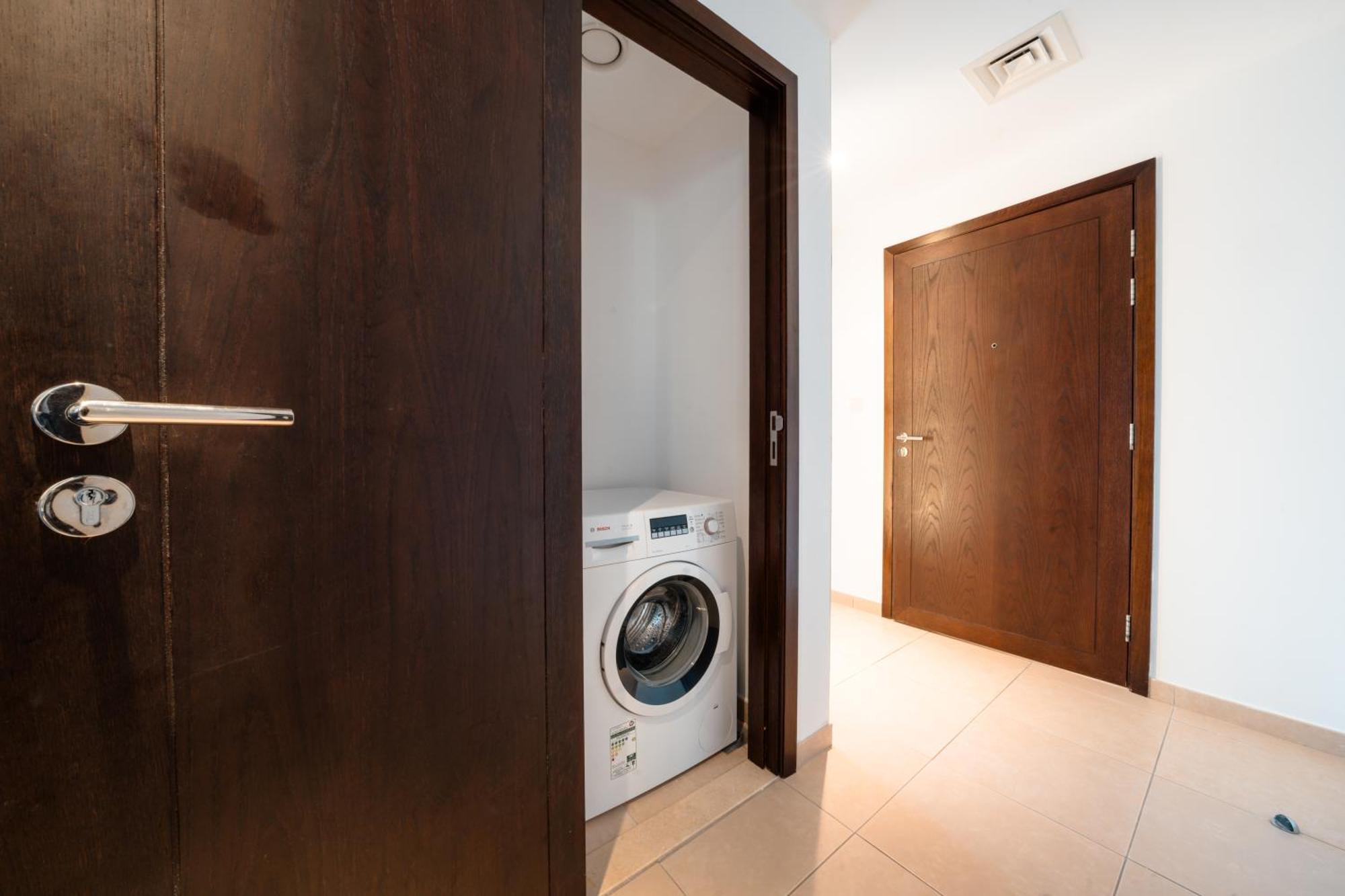 Location In Downtown * Dubai