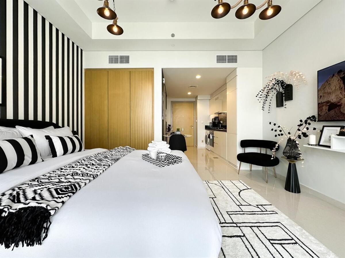 Apartamento Trophy-twilight Edge 55th Floor W Lush Lagoon Pool