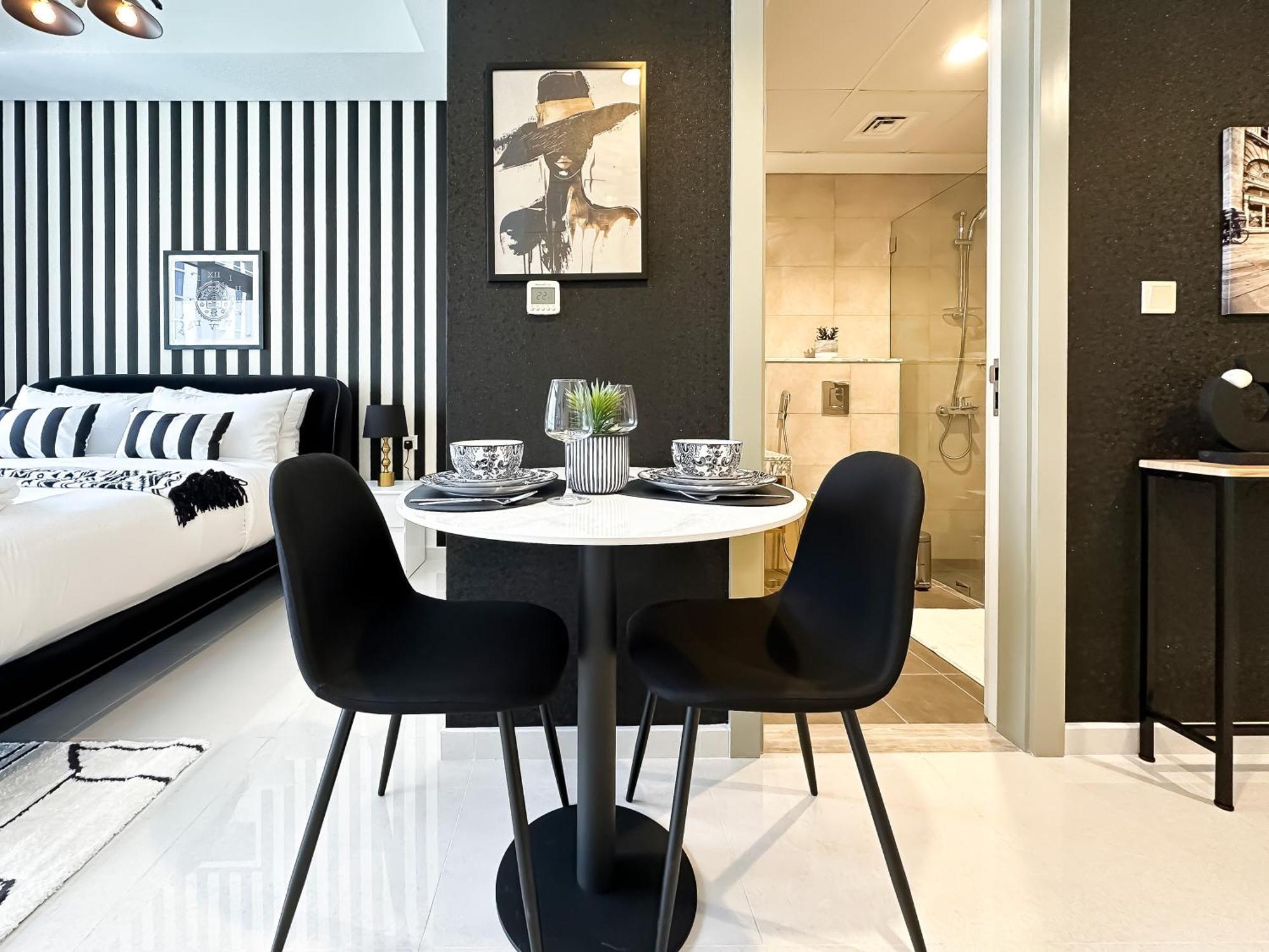 Trophy-twilight Edge 55th Floor W Lush Lagoon Pool Apartamento *