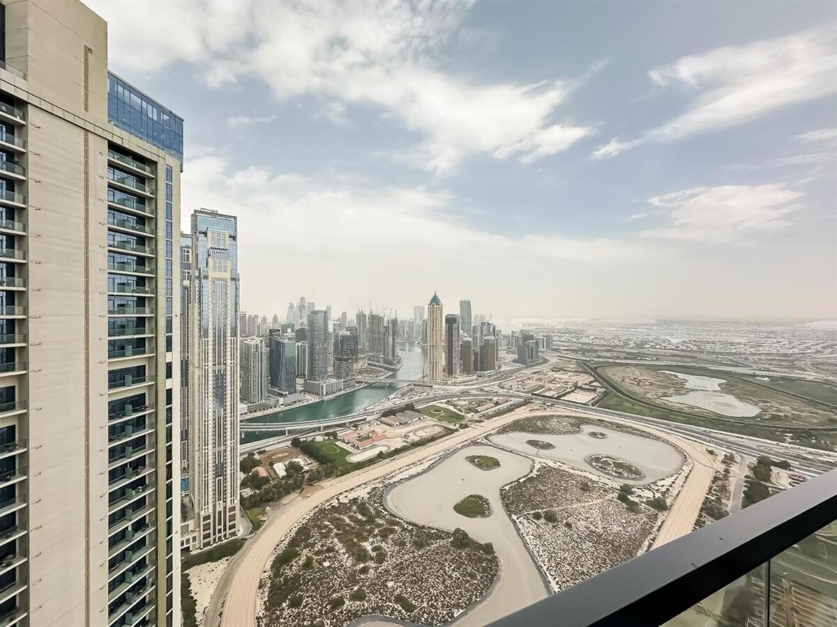 Trophy-twilight Edge 55th Floor W Lush Lagoon Pool Apartamento Dubai