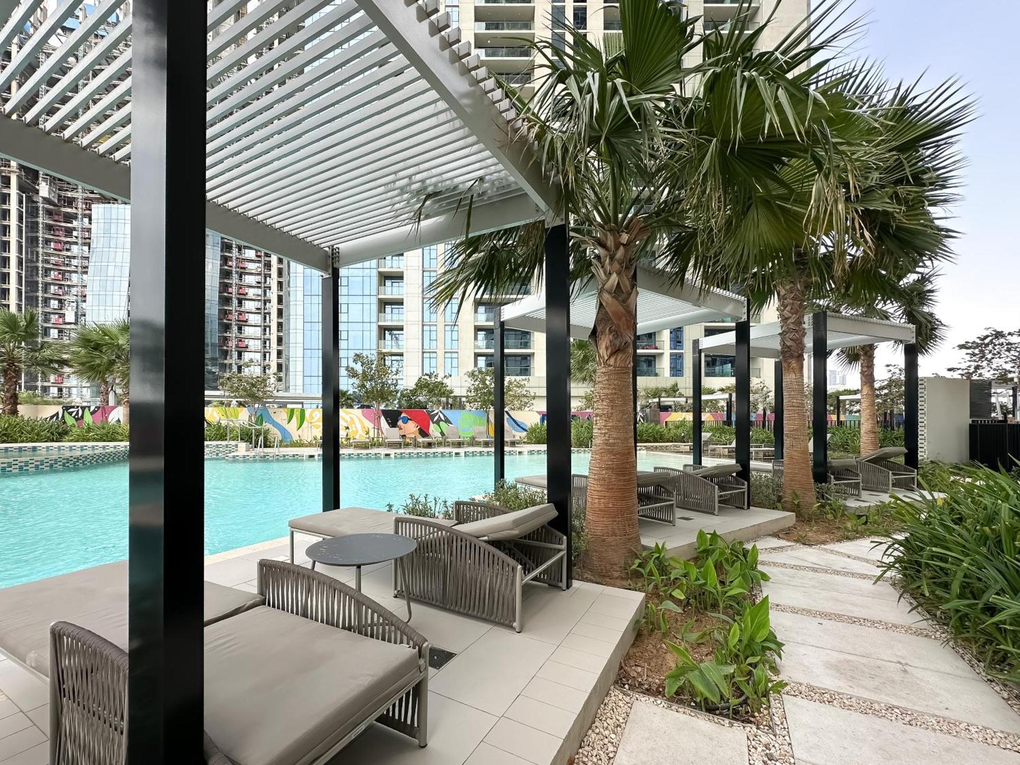 Apartamento Trophy-twilight Edge 55th Floor W Lush Lagoon Pool Dubai