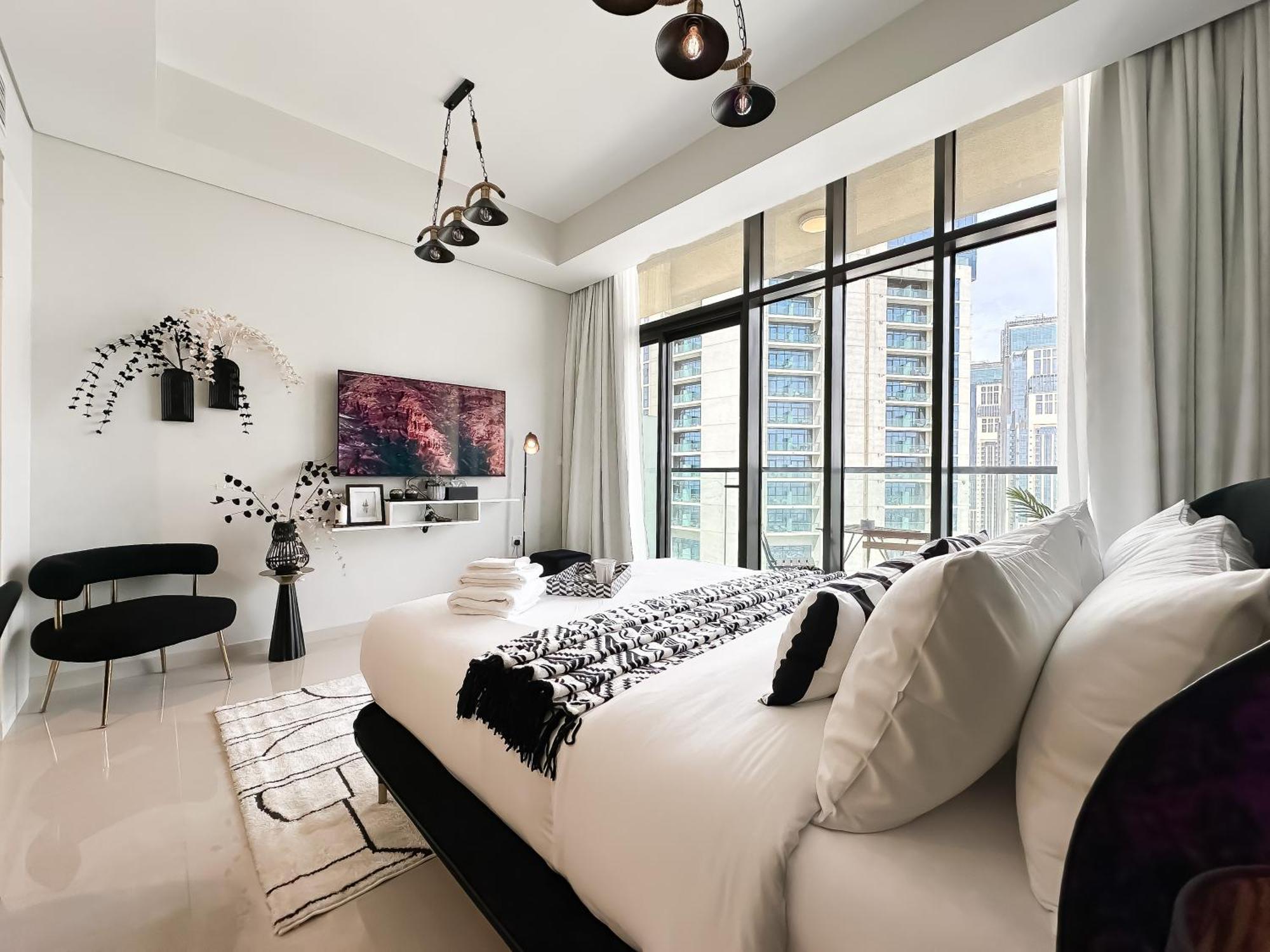 Apartamento Trophy-twilight Edge 55th Floor W Lush Lagoon Pool Dubai