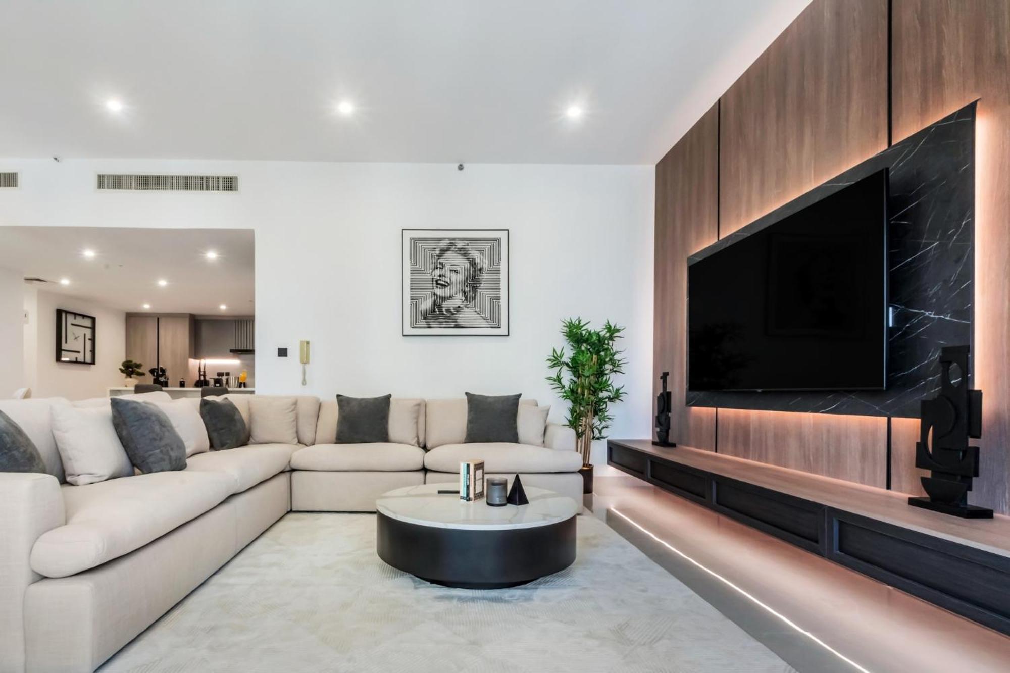 Luxurious Brand New 2Br Apartment In Rimal 1 I Steps To The Jbr Beach I Gyl Holiday Homes Dubai