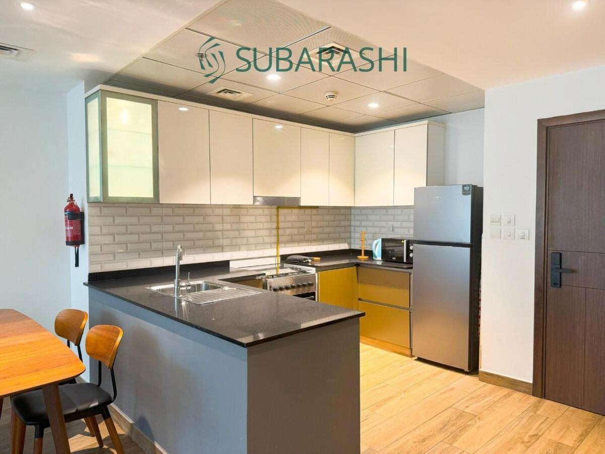 Cozy & Convenient 1br In Jvc * Dubai