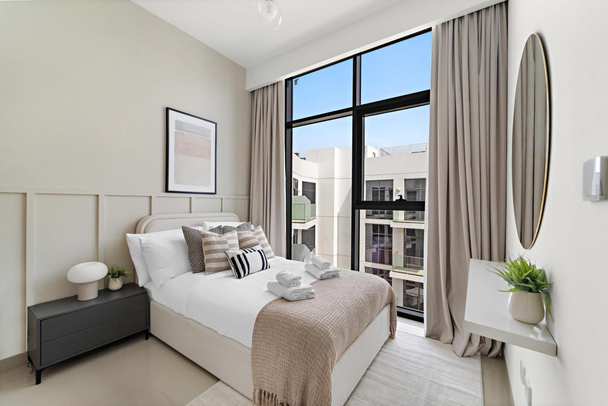 Silkhaus Stylish 2bdr In Azizi Gardens With Pool & Gym
