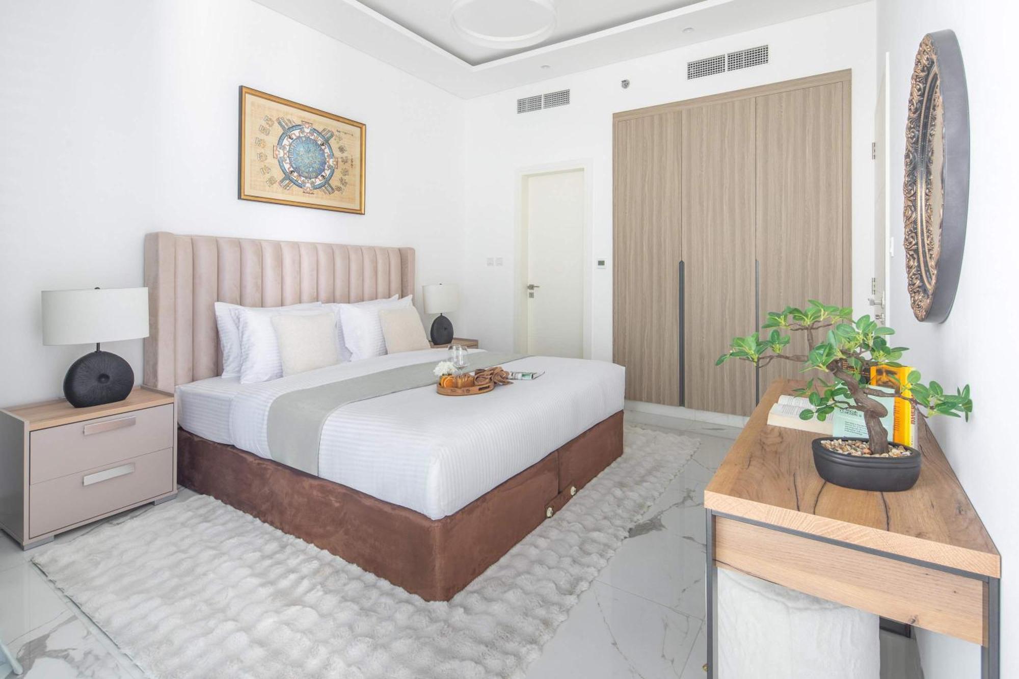 Apartment Frank Porter - The Pinnacle Dubai