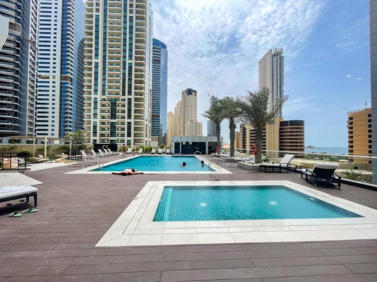 Sunrise Homes - A Stylish In Botanica Tower * Dubai