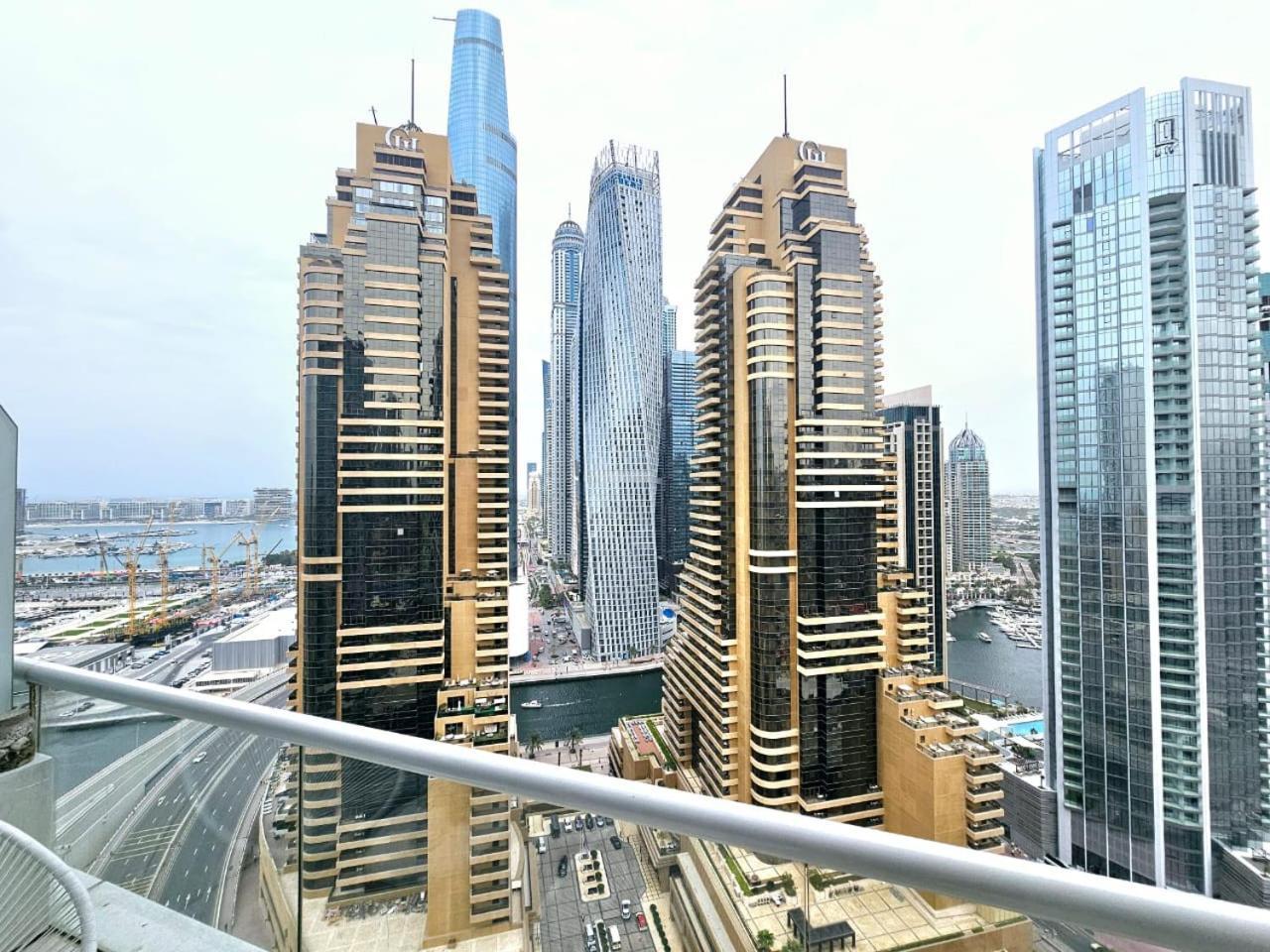 Sunrise Homes - A Stylish In Botanica Tower Apartment Dubai